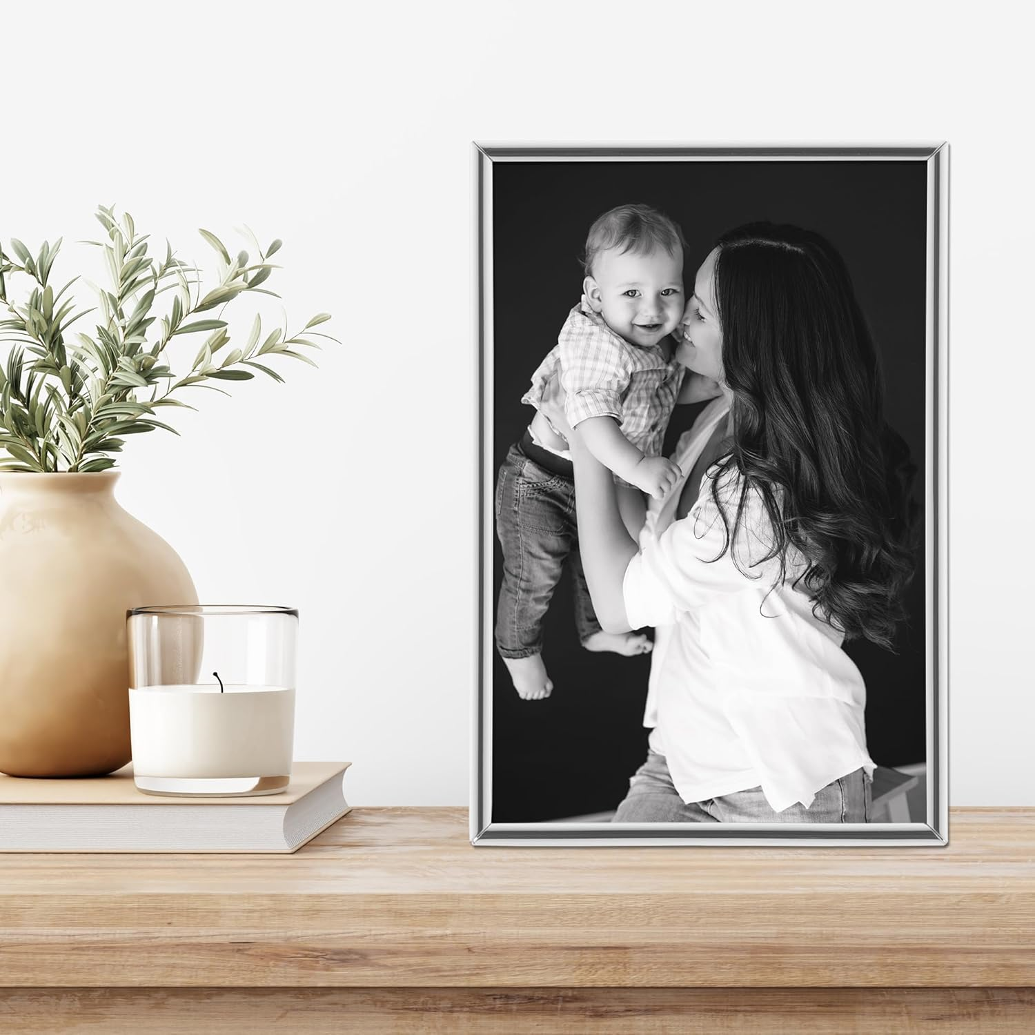 Lawrence Frames Simply Metal Picture Frame, 4 by 6-Inch, Silver image number 5