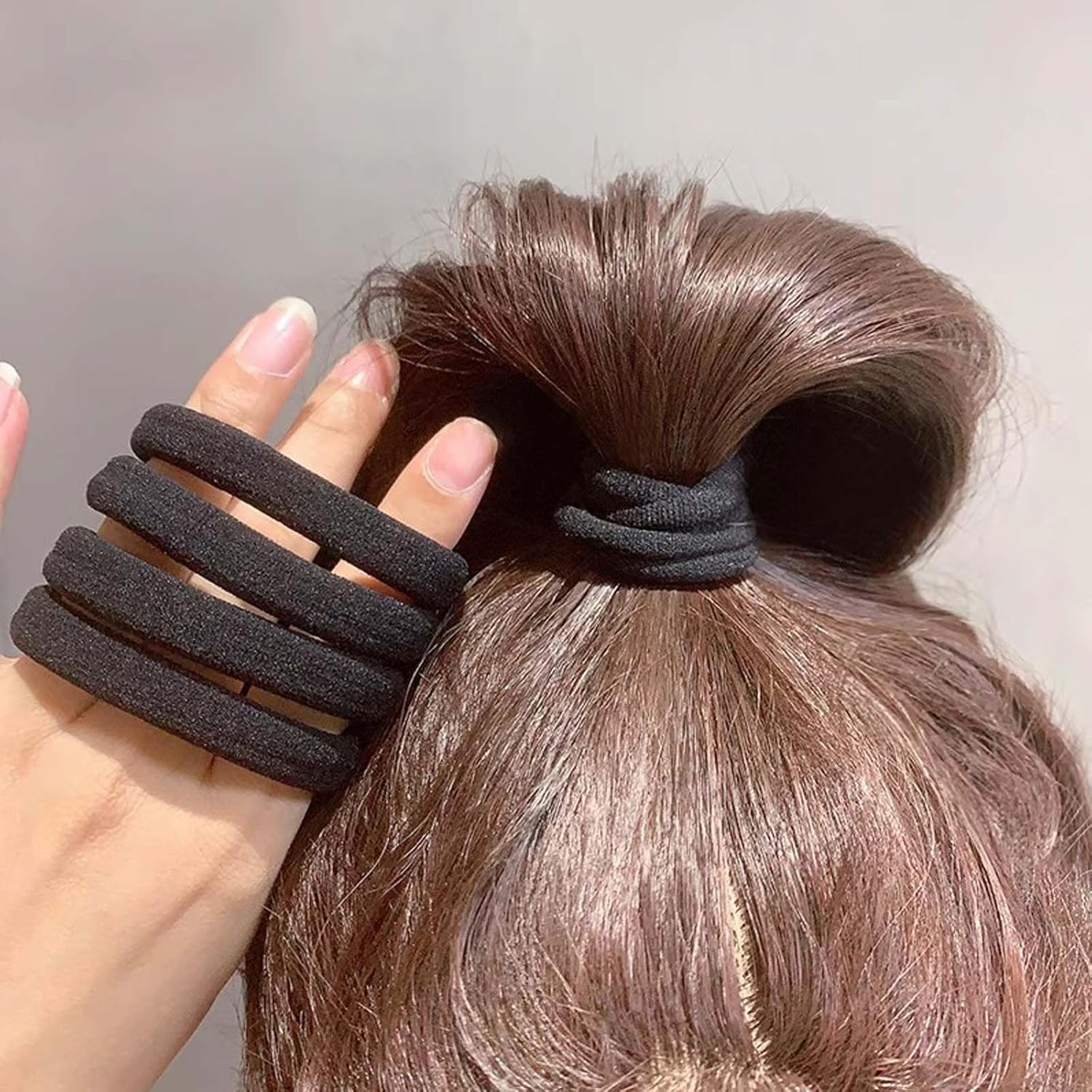100 Pcs Seamless Hair Ties for Women & Girls, Soft Stretchy Elastic Hair Bands for Thick & Curly Hair, Ponytail Holders & Hair Bobbles for Daily Use (Black, 1.5 Inch) image number 5