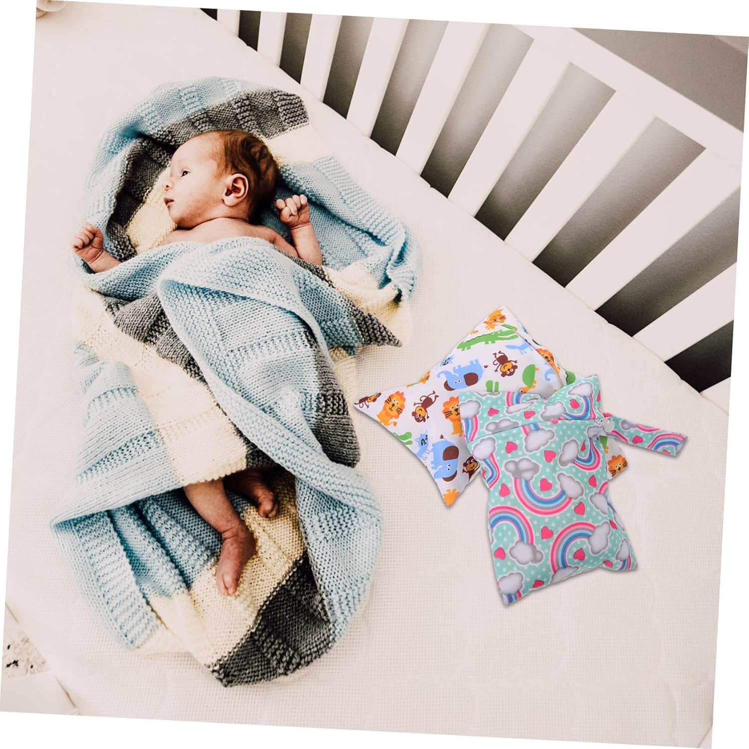 2Pcs Diaper Storage Pouches for Travel Camping and Nursery Multi-Functional Organizer for Cloth Diapers Breast Pads and Essentials image number 3