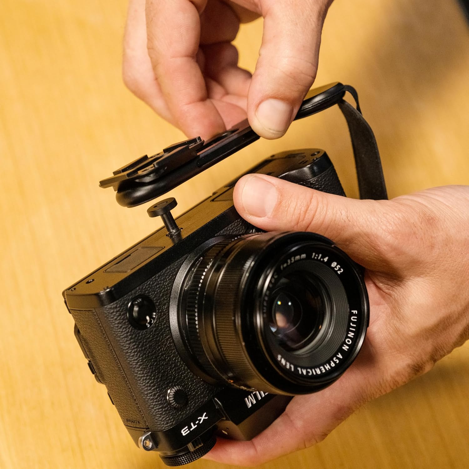 Peak Design L-Plate Micro Clutch image number 2