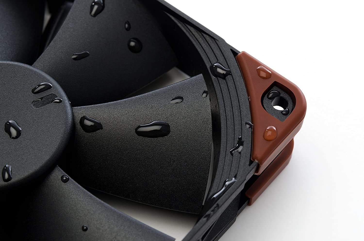 Noctua Fan with Focused Flow and SSO2 Bearing, Retail Cooling NF-F12 Ippc 3000 PWM image number 3