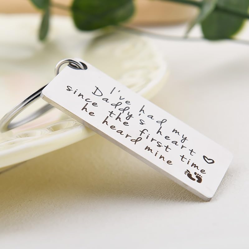 First Father Day Gifts for New Dad Daddy to Be Gifts for 1St Time Dad Father Pregnancy Announcement Presents for Dada Daddy Birthday Gift Keychain for Son Husband Fathers Day Presents for Son in Law