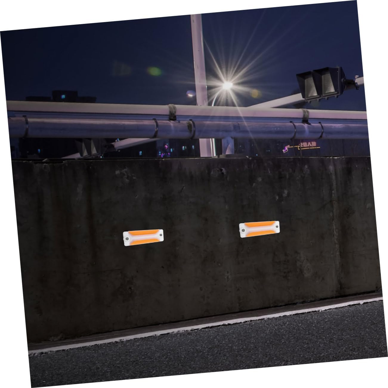 4Pcs Reflective Road Markers Driveway Delineators High Visibility Safety Pavement Guide Signs for Outdoor Traffic Control and Nighttime Visibility image number 5