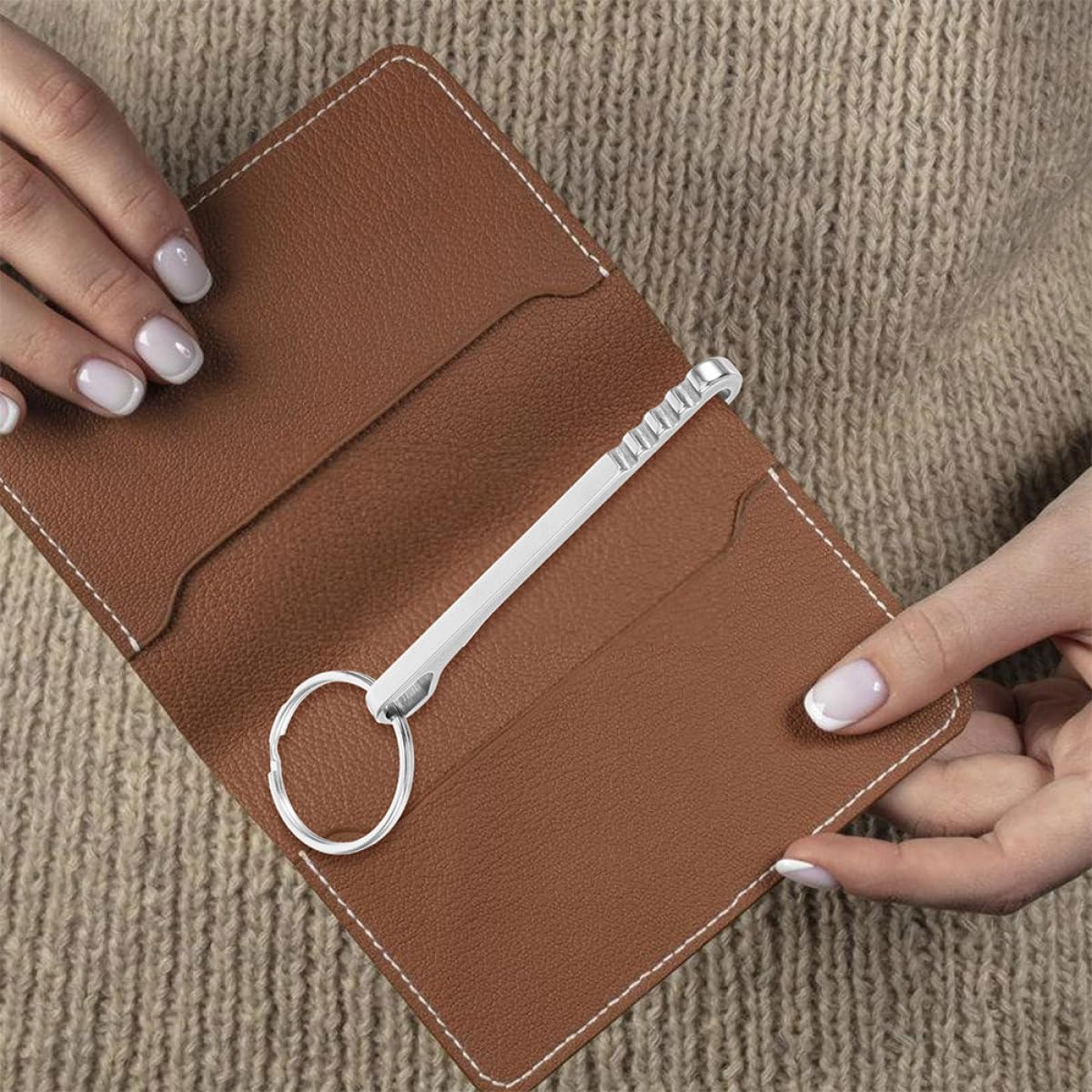 HOMOBABE 2Pcs Stainless Steel Money Clip Cash Holder with Carabiner Keychain Portable Wallet Clips for Men Outdoor Travel Hiking Accessory image number 3