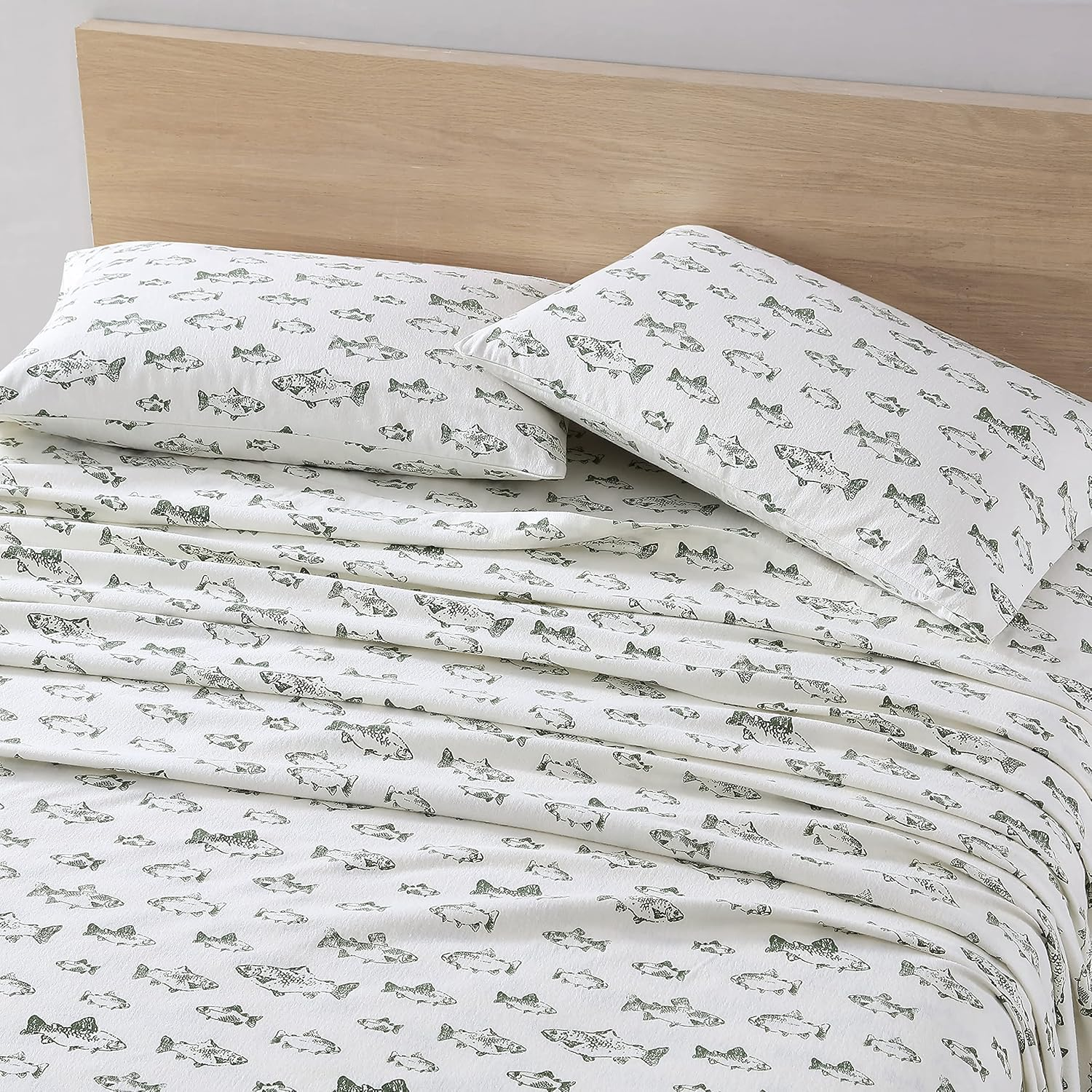 Eddie Bauer School of Fish Flannel Sheet Set, Full image number 3