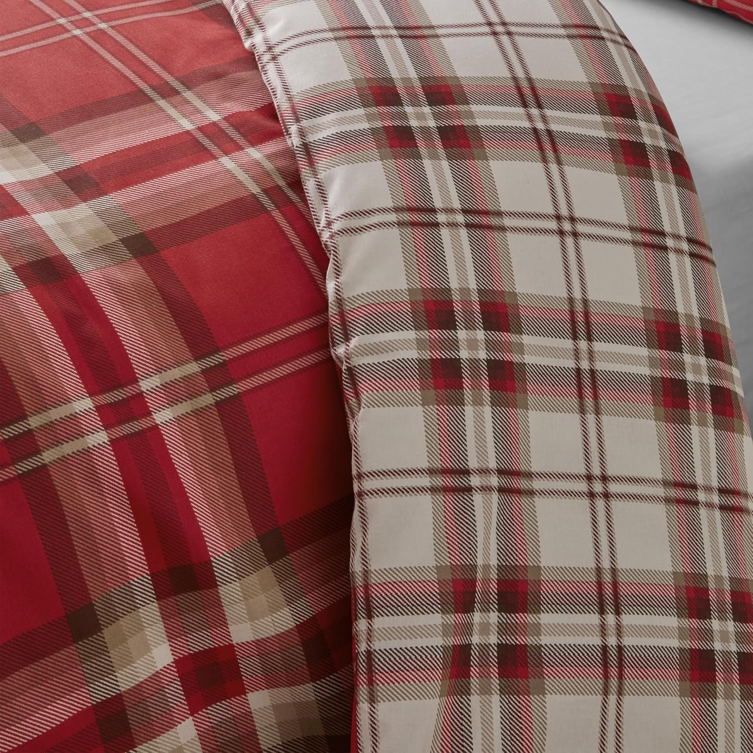 Catherine Lansfield Kelso Check Reversible King Duvet Cover Set with Pillowcases Red image number 4