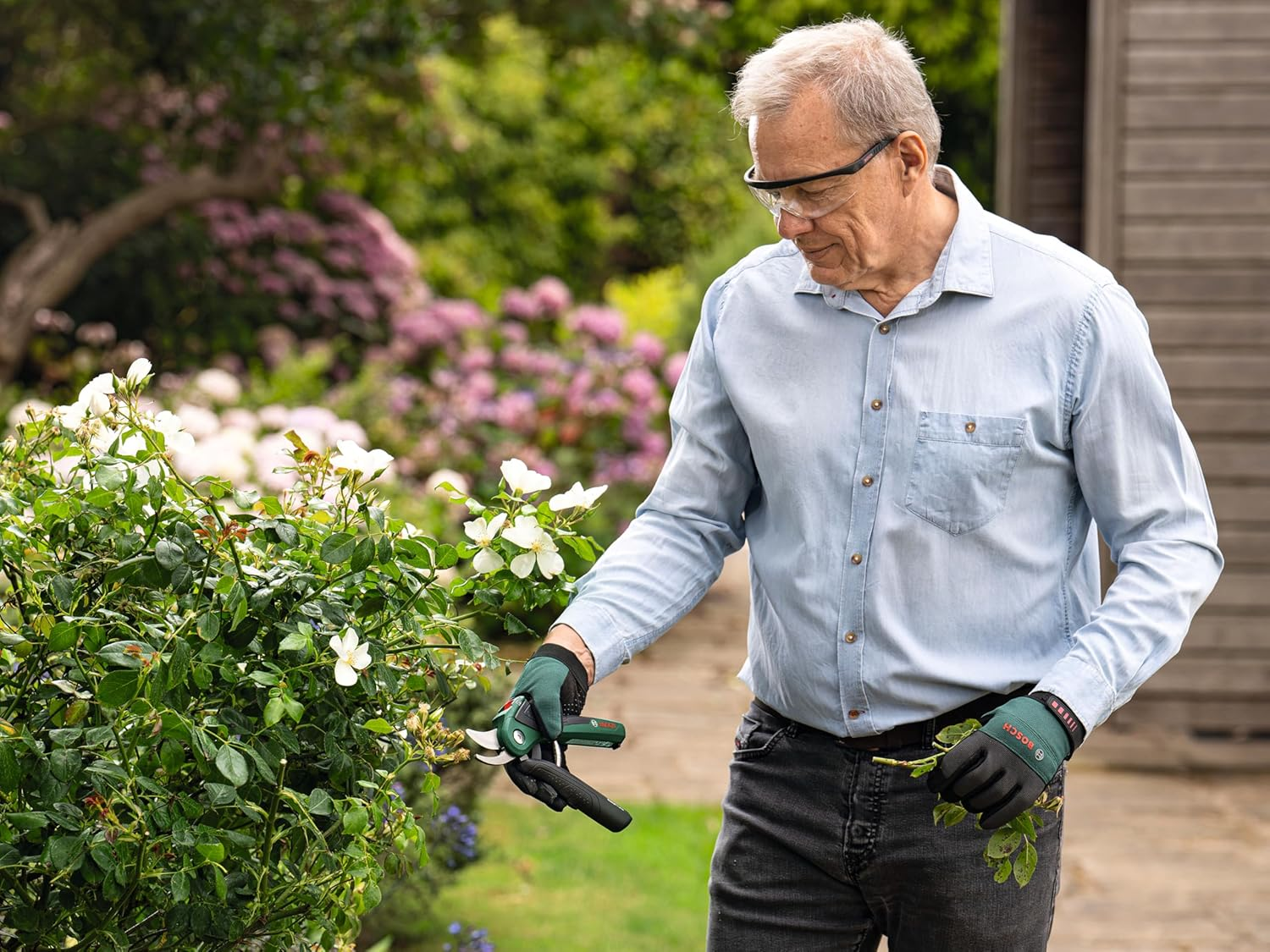 Bosch 3.6V Cordless Secateurs Pruner, Power Assist Technology, Integrated Battery, 450 Cuts per Charge, Rechargeable via Micro USB Cable (Easyprune). Made in Europe image number 2