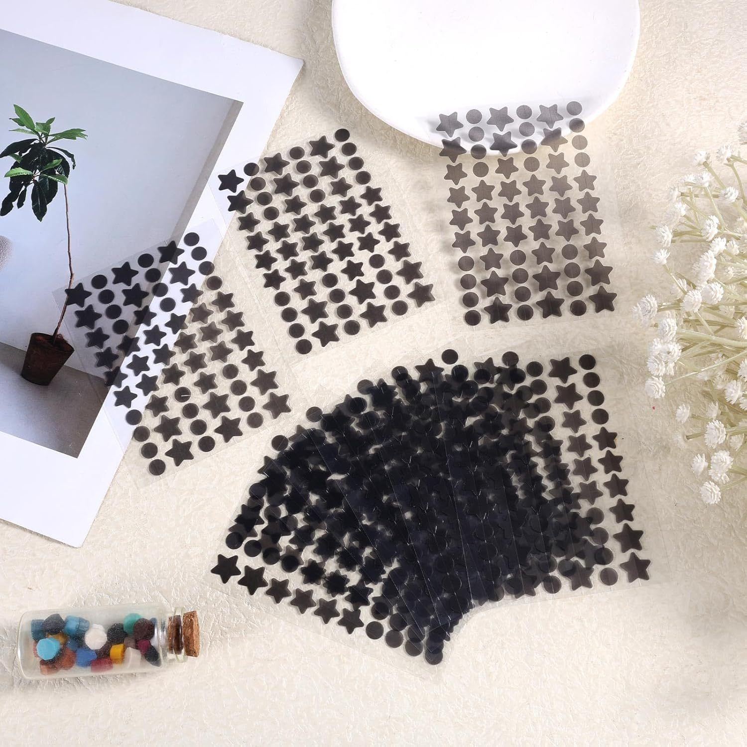600Pcs Black Pimple Patches, 240 round Face Pimple Cover, 240 Small Star Acne Patch & 120 Big Star Acne Pad Pimple Spot Dots Stickers for Make up Party image number 1
