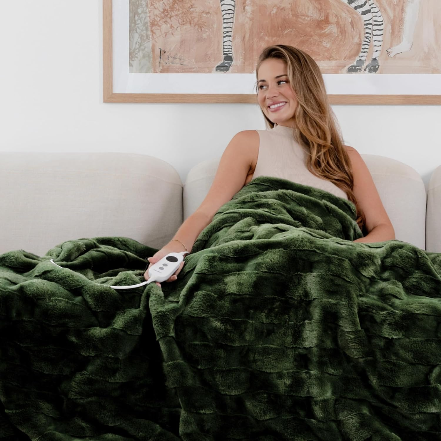 Dreamaker Basketweave Carved Faux Fur Electric Heated Throw Blanket 200X180Cm Warm Flannel Reversible Rug Energy Efficient Overheat Protection 9 Heat Settings Extra Long Cord Controller - Olive Green image number 4