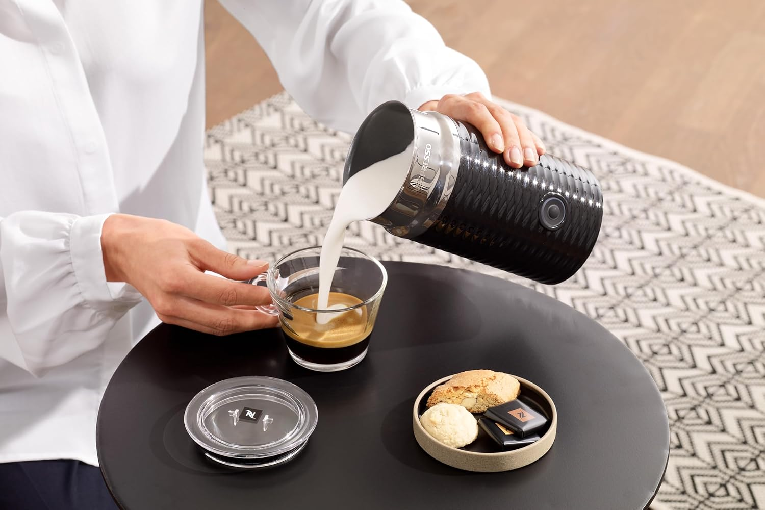 De'Longhi Nespresso Vertuo Pop and Aeroccino 3 ENV90.AE, Capsule Coffee Machine, Single-Serve Pod Coffee and Cappuccino Machine, 4 Cup Sizes, Centrifusion Technology, Welcome Set Included, Candy Pink image number 4