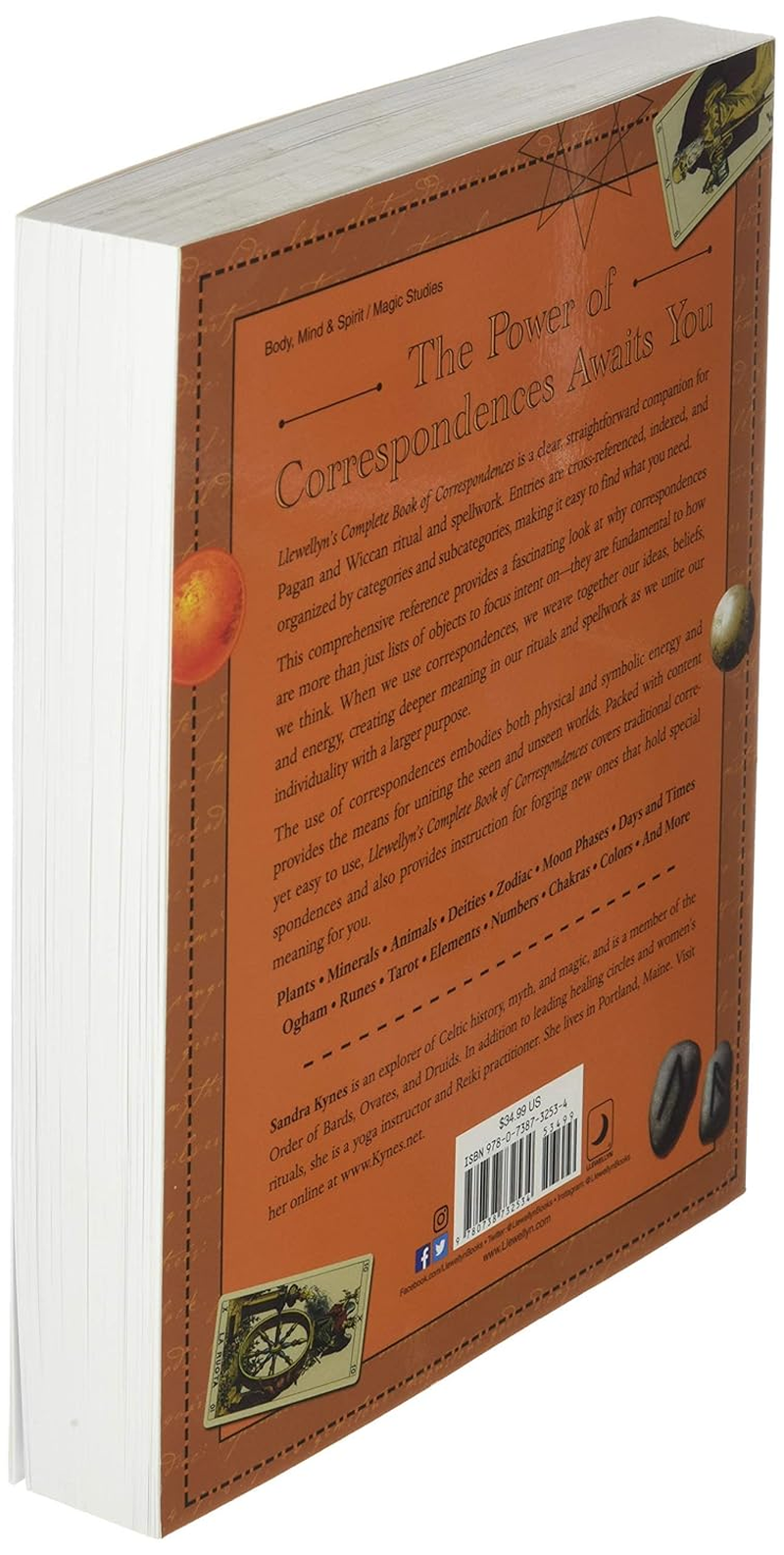 Llewellyn'S Complete Book of Correspondences: a Comprehensive & Cross-Referenced Resource for Pagans & Wiccans: 4