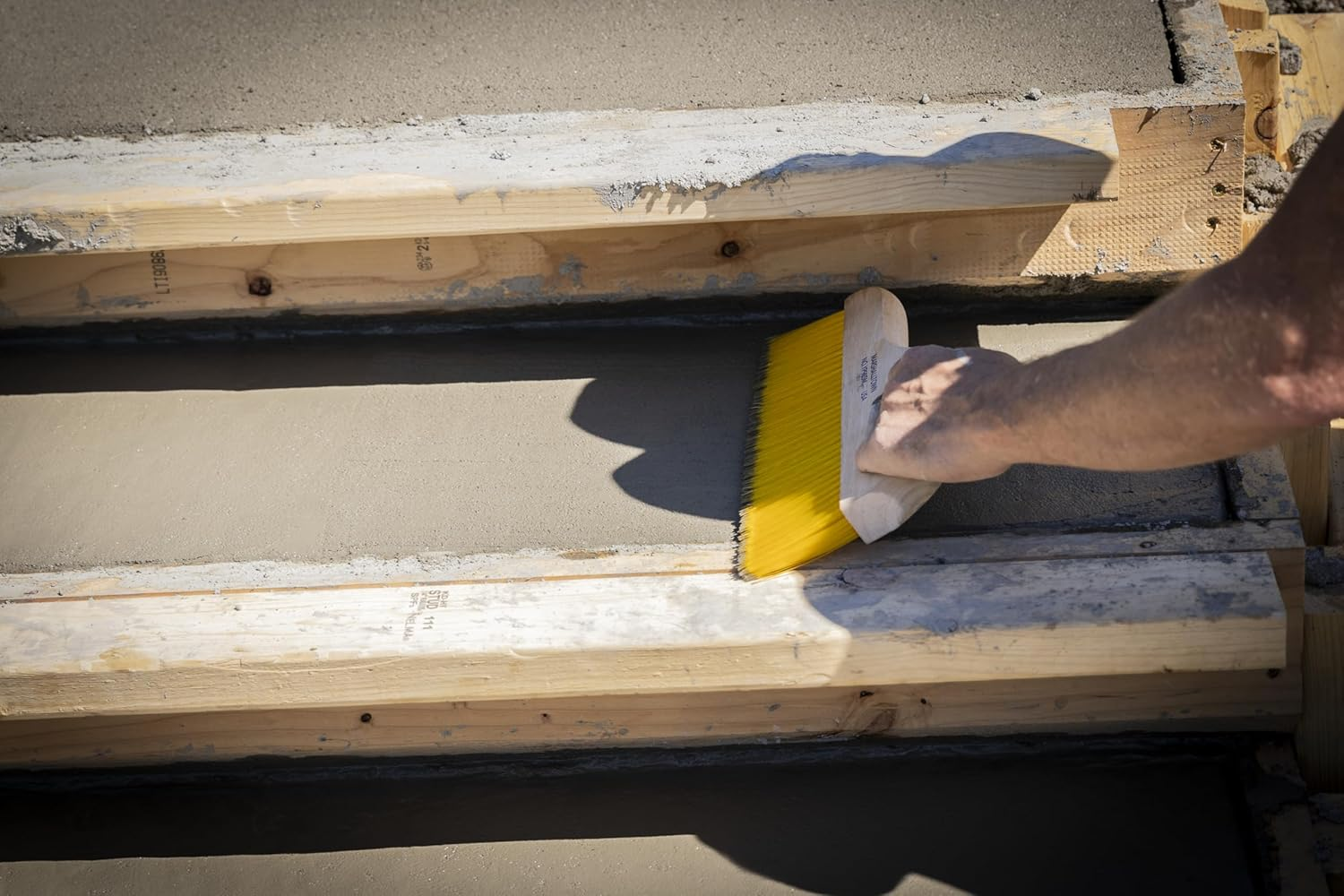 MARSHALLTOWN Handle Brush, Medium Yellow Polypropylene 3 Inch Bristles, Offset Handle for Comfort, Texturing Concrete in Curbs, Gutters, and Other Hard to Reach Areas, YP985M image number 4