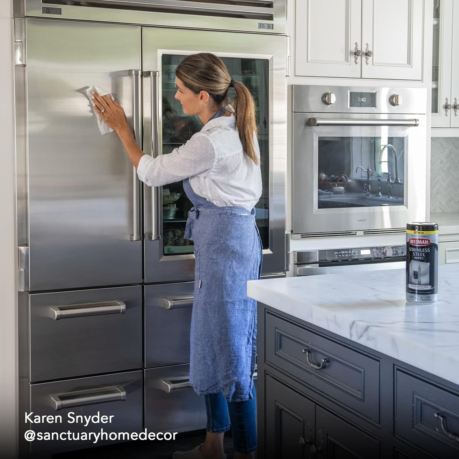 Weiman Stainless Steel Wipes - Kitchen Surface Cleaner for Fridge, Dishwasher, Oven, Sink & Grill - Fingerprint, Grease & Watermark Remover - 30 Count, Pack of 2