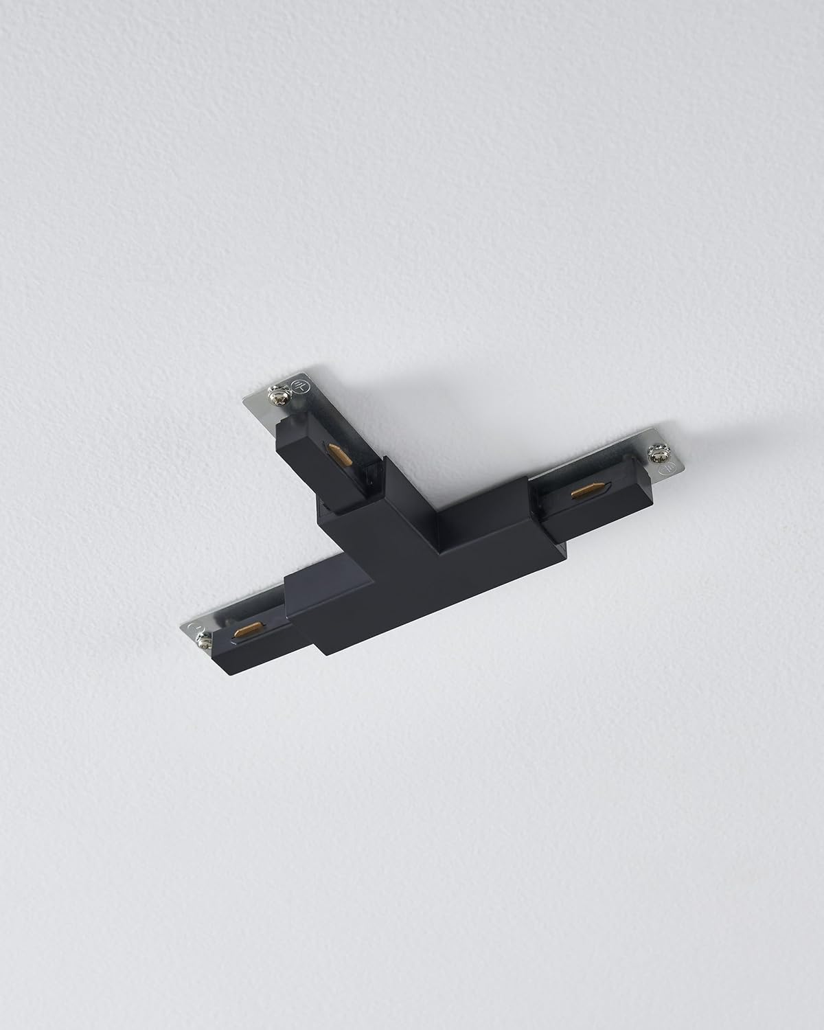 Eglo Accessories for Easy Track Rail System, T-Connector Strip Made of Black Plastic image number 3