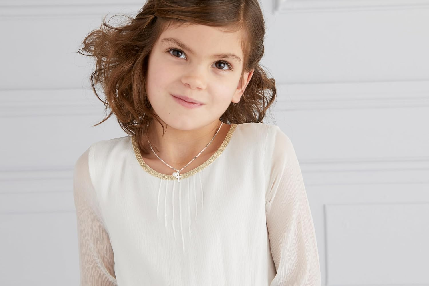 Molly Brown London Girl'S Sterling Silver Freshwater & Pearl Cross Necklace | First Holy Communion Gift | Christening Jewellery | Girl'S Religious Jewellery | First Eucharist Gift | Baby & Girls Jewellery image number 3