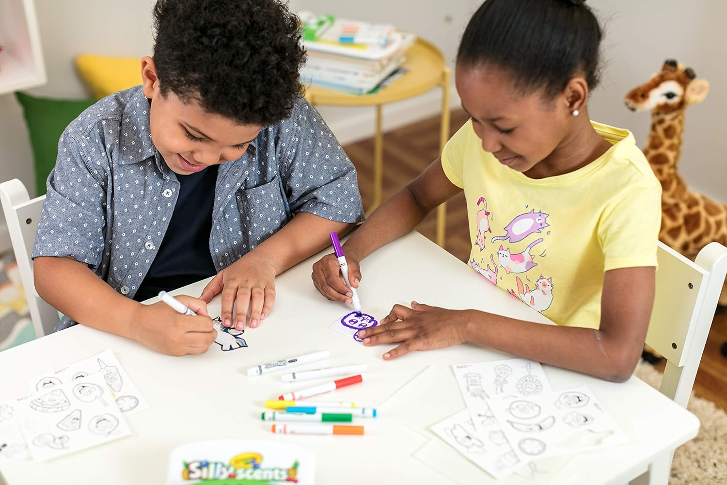 CRAYOLA 58-8267-E-000 Silly Scents 8Ct Broad Line Stinky Markers image number 3