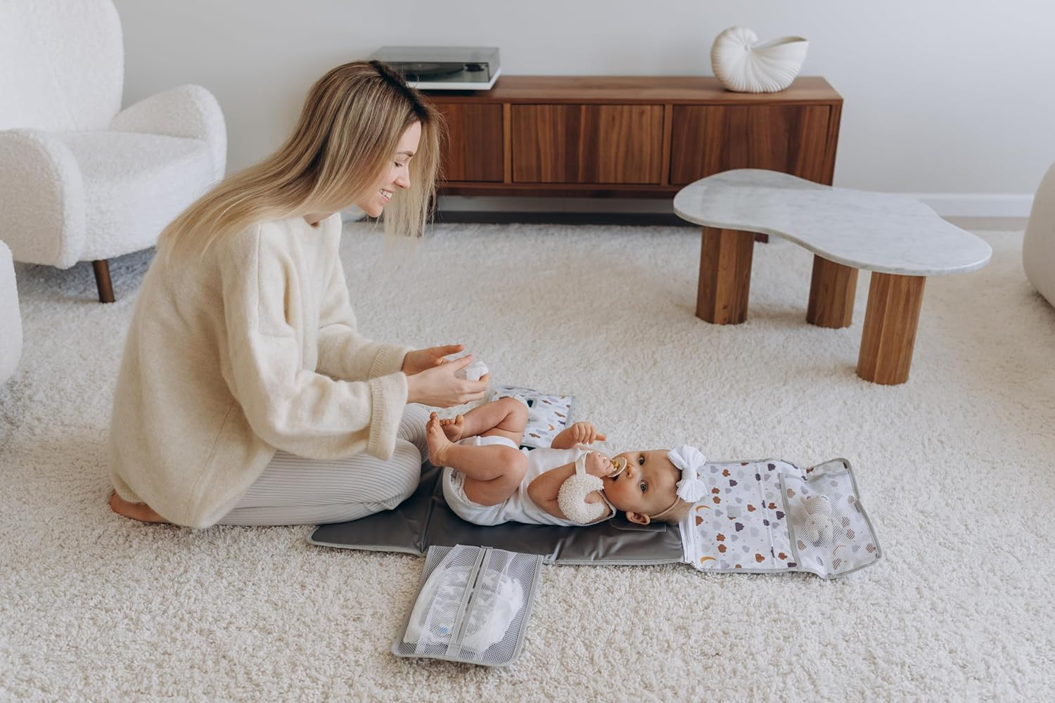 Changing Mat for on the Go Compact Changing Mat XL - Combinable Removable Changing Bag with 6 Compartments, Cloth Dispenser and Comfortable Pillow for Your Baby'S Head. - Brown image number 2