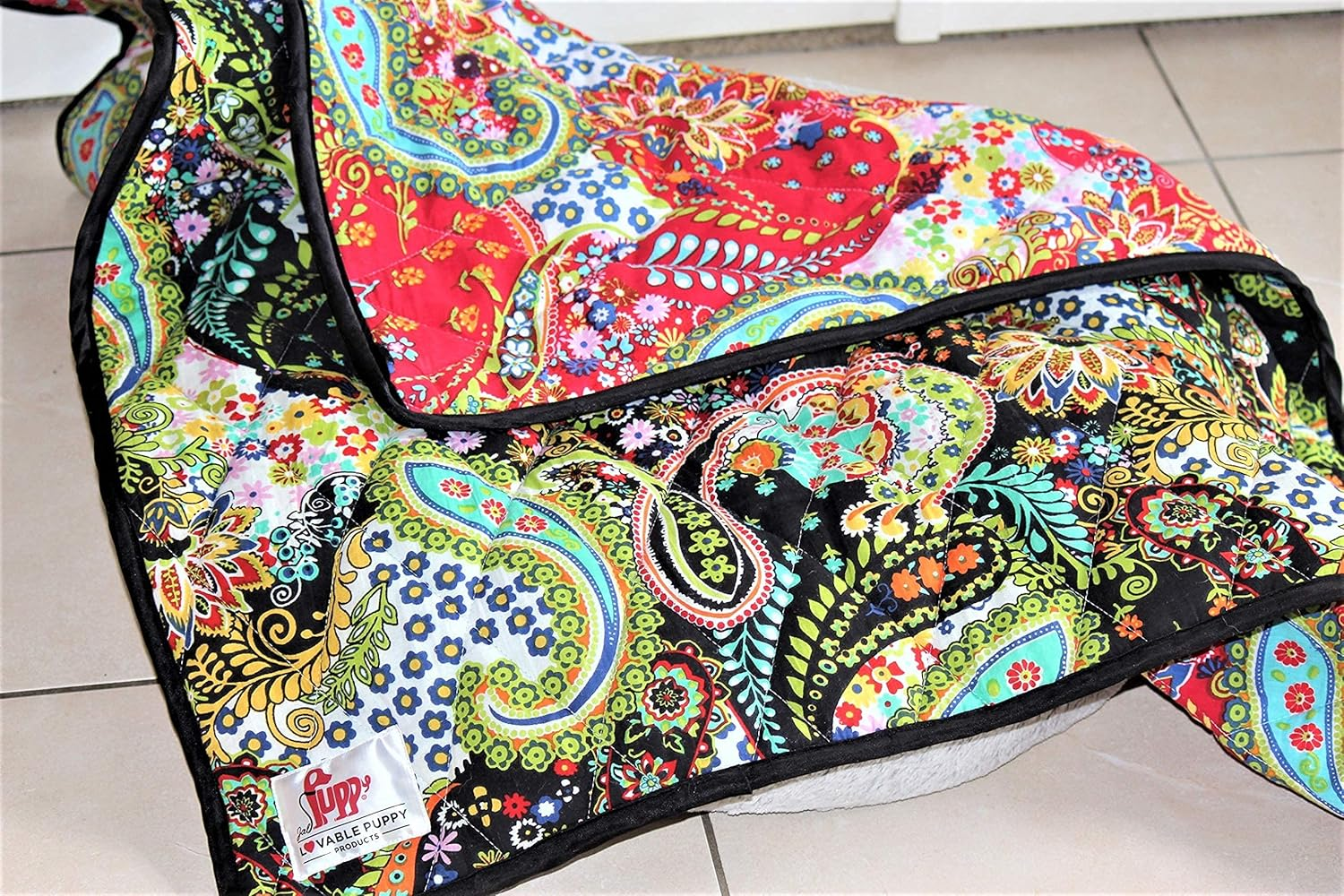 110 Cm X 110 Cm Pet RED BLACK Eco Blanket Quilt Reversible for Cat Dog Toy Cavoodle Maltese Small Toy Dogs or Dog Bed Cover, Quick Ship Local Aussie Supply Large Dog Blanket, Dog Sofa Cover, Pet Throw Blanket, Dog Car Seat, Dog Beds, Calming Dog Bed Protect Dog Beds Quick Wash Dog Mat Quilt Cover image number 1