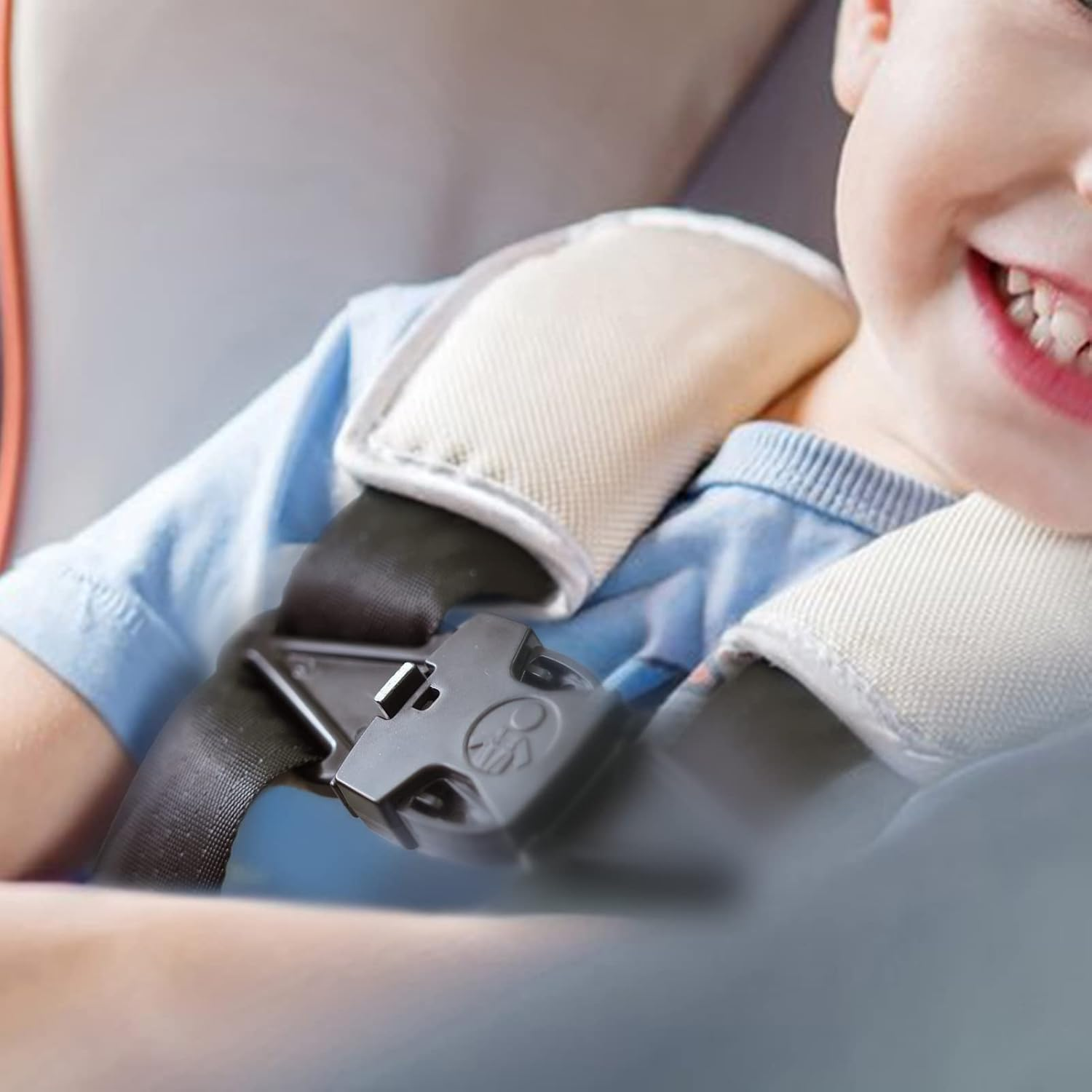 Universal Child Chest Clip Anti-Slip Baby Chest Clip Guard Compatible with Seats, Strollers, High Chairs, Schoolbags, Work with Harness Straps of up to 1.5 Inches in Width (Pack of 1-B)