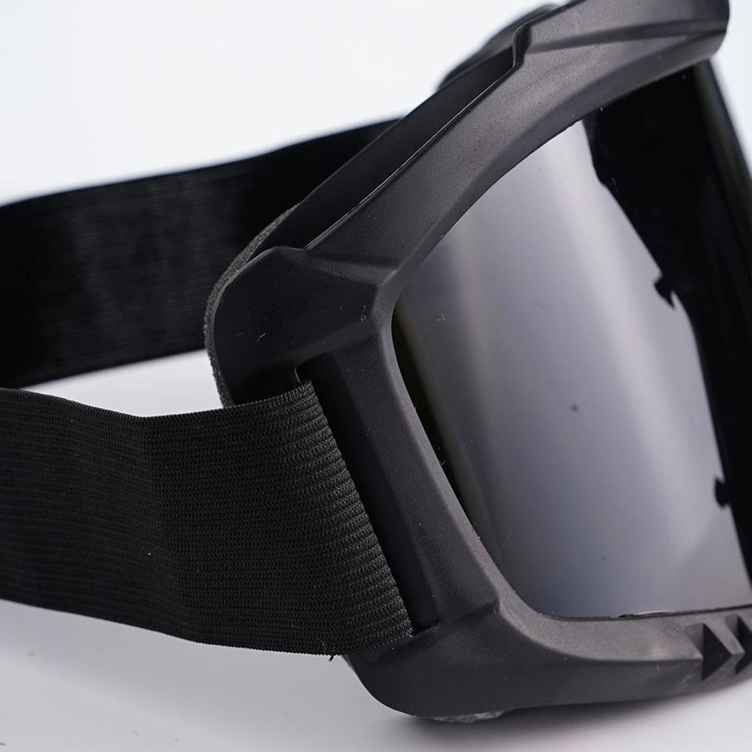 Welding Helmet, Anti-Glare Welder Mask, Flame and Heat Resistant Headgear, Auto-Darkening Lenses Portable Compact Versatile Ideal for Cutting, Grinding, Protective Gear image number 3