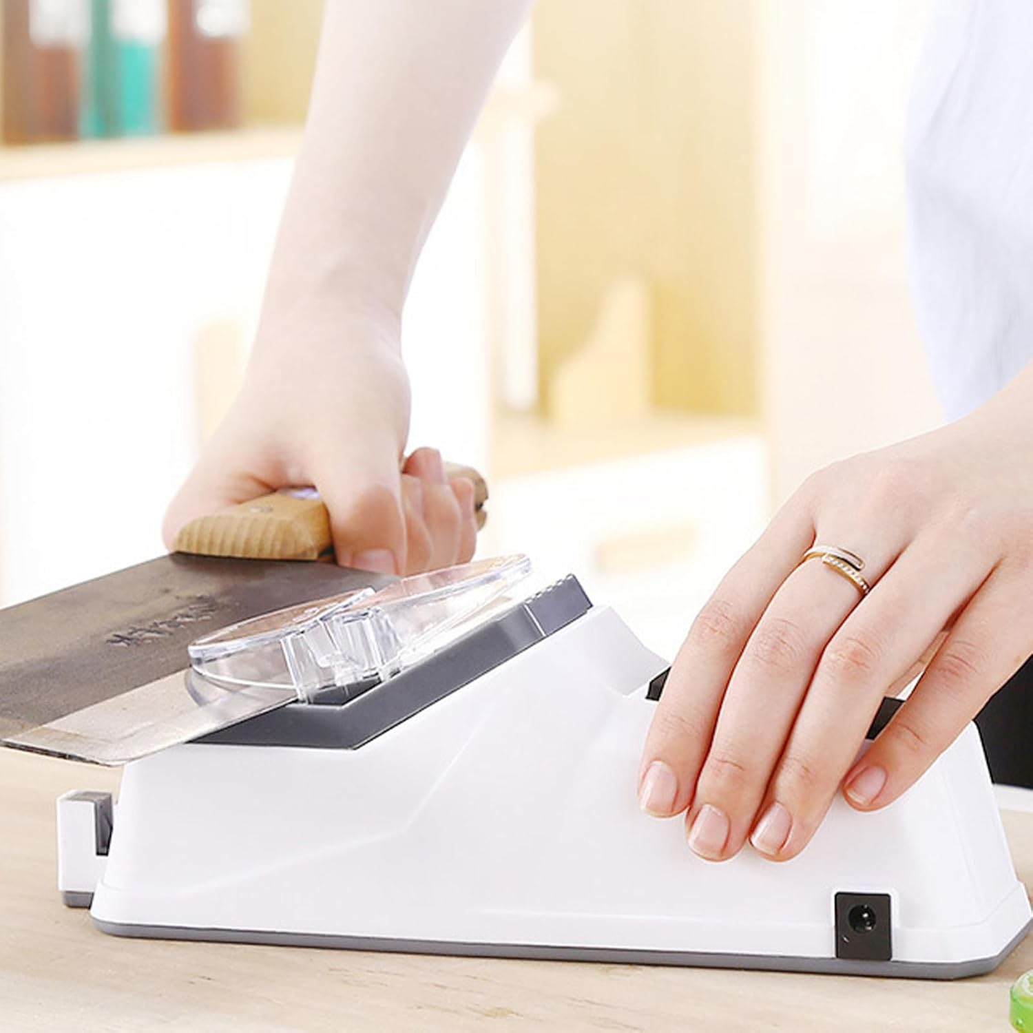 Electric Knife Sharpener with Protective Case 3 Sharpening Blades 5 Second Polishing Knife Sharpener Fast Sharpening USB Electric Manual Sharpenings for Kitchen Knives Scissors Screwdrivers - B image number 5