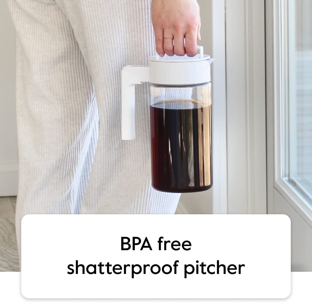 Takeya Patented Deluxe Cold Brew Coffee Maker with White Lid Airtight Pitcher, 1 Quart, White image number 6