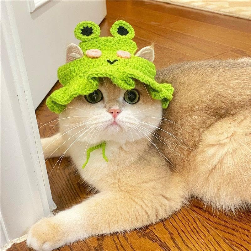 A Super Cute Knitted Frog Hat,Perfect for Cats and Dogs to Cosplay. Dress up Your Furry Friend image number 4