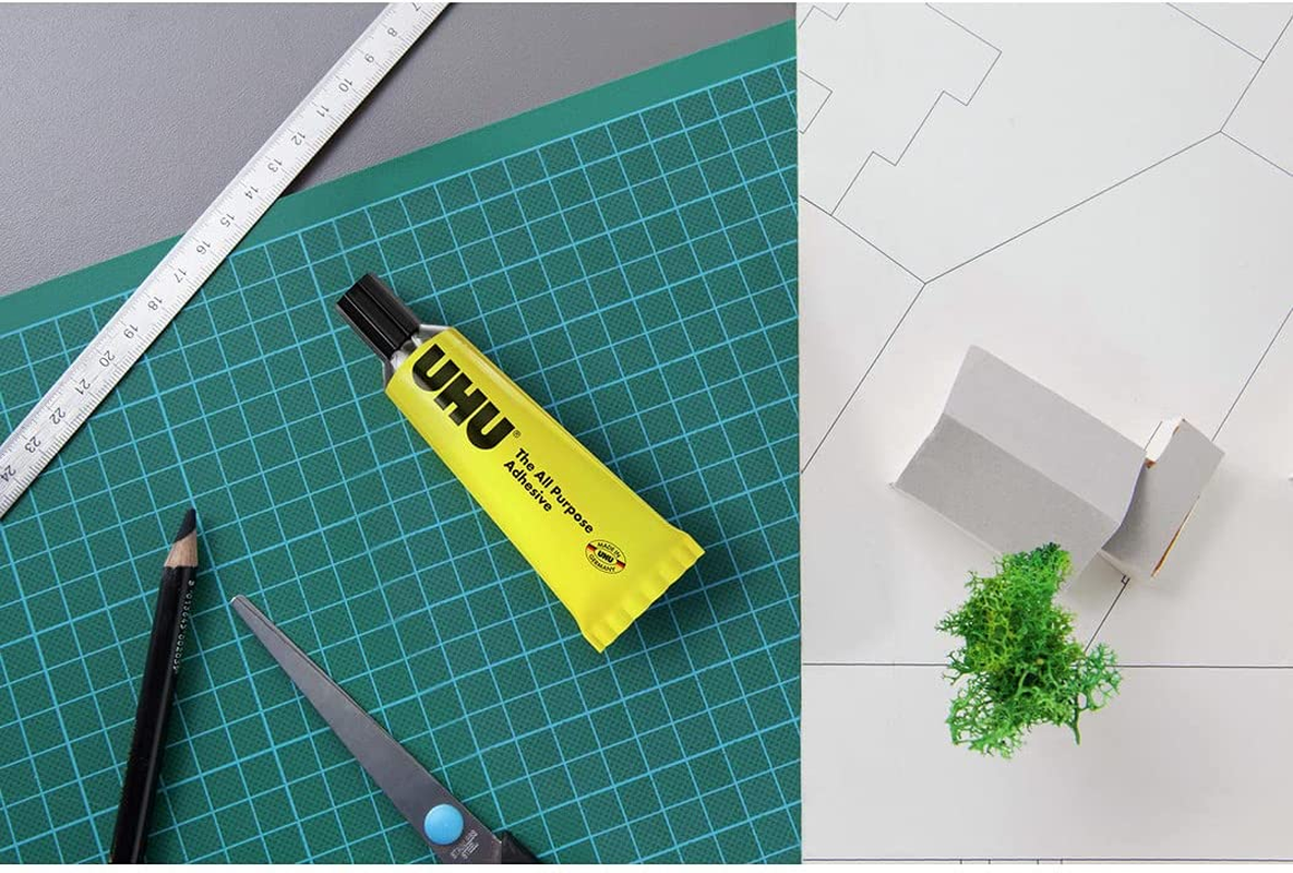 UHU Versatile All Purpose Adhesive Liquid 125Ml, (33-40815)