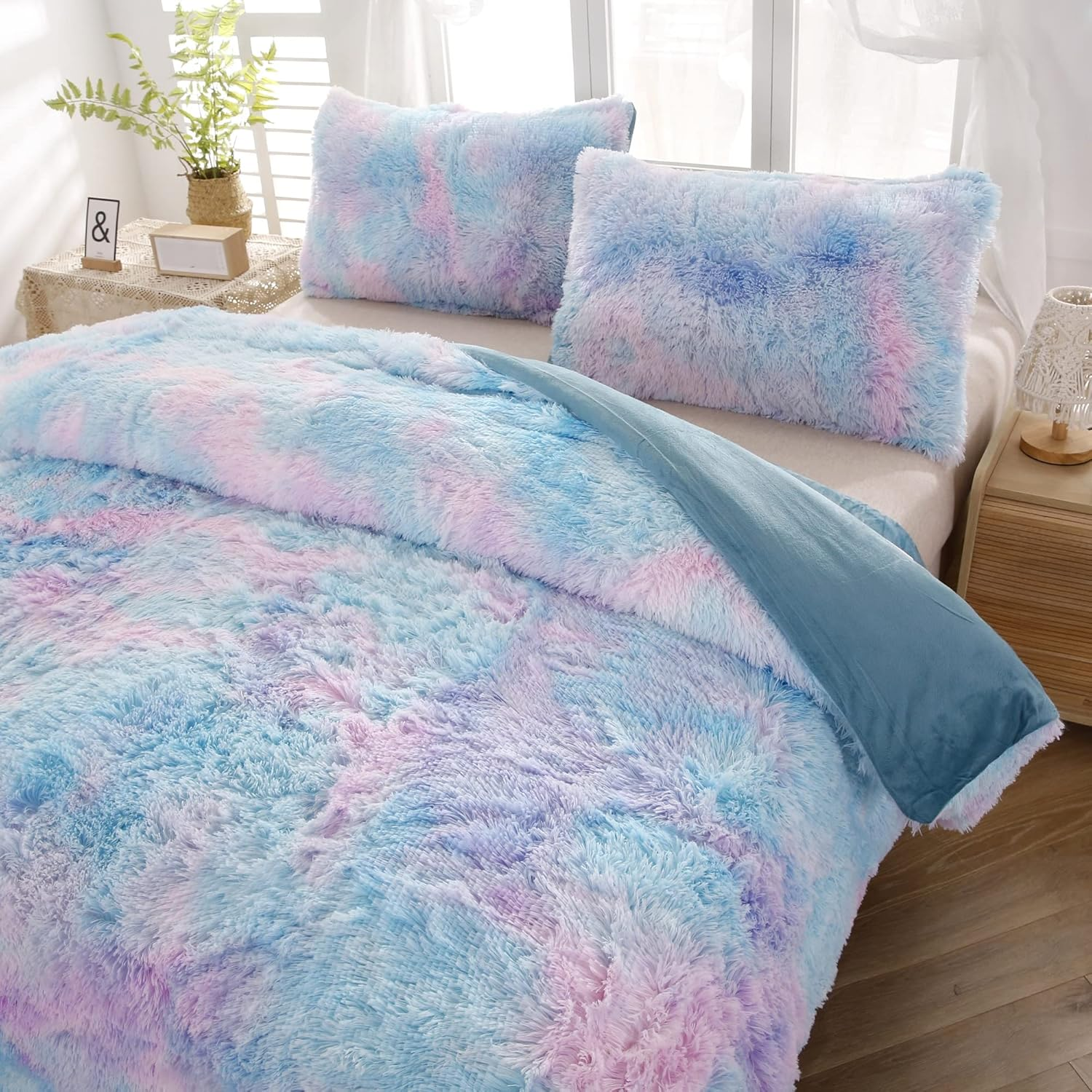 RYNGHIPY Super Soft Fuzzy Faux Fur Duvet Cover Set, Twin Bedding Sets for Girls, Blue Tie Dye Plush & Velvet Flannel Comforter Cover with 2 Pillowcases (Colorful Blue,Twin) image number 4