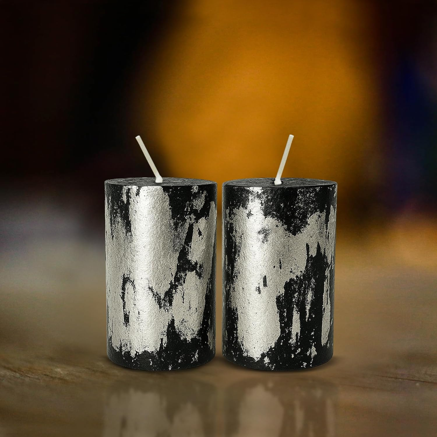 Apexor 2-Piece Black Silver Foil Pillar Candles &ndash; Berry Blossom Scent, Hand-Poured &ndash; Decorative Candle Ideal for Home Holidays & Parties image number 2