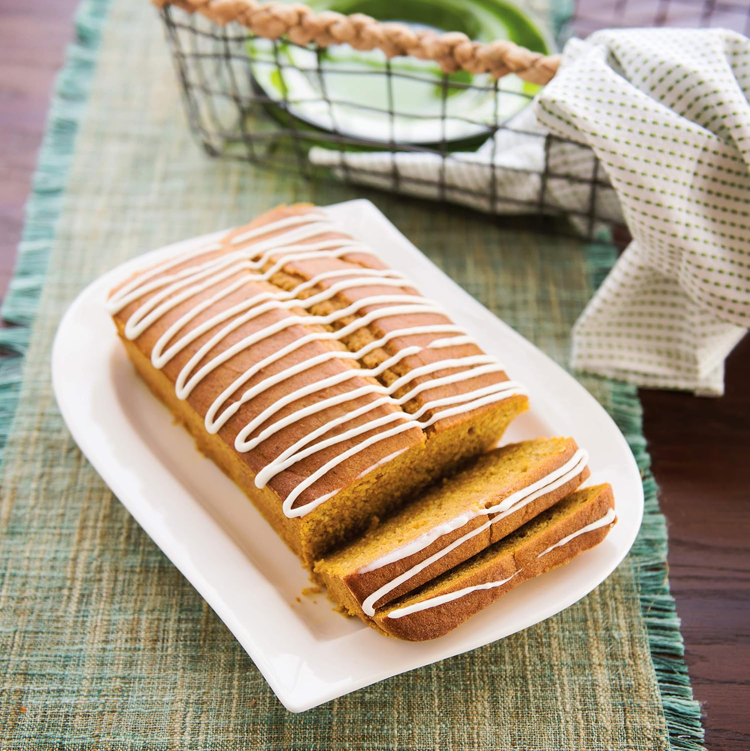 Nordic Ware USA Natural Nonstick Loaf Pan 1.5 Pound, 25 X 15 X 7 Cm image number 4