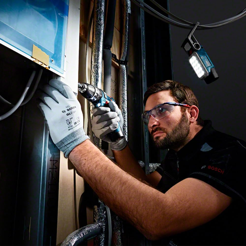 Bosch Professional 12V System GLI 12V-330 Cordless LED Worklight (330 Lumens, Operating Time: 180 Min/Ah, excluding Rechargeable Batteries and Charger, in Cardboard Box) image number 5