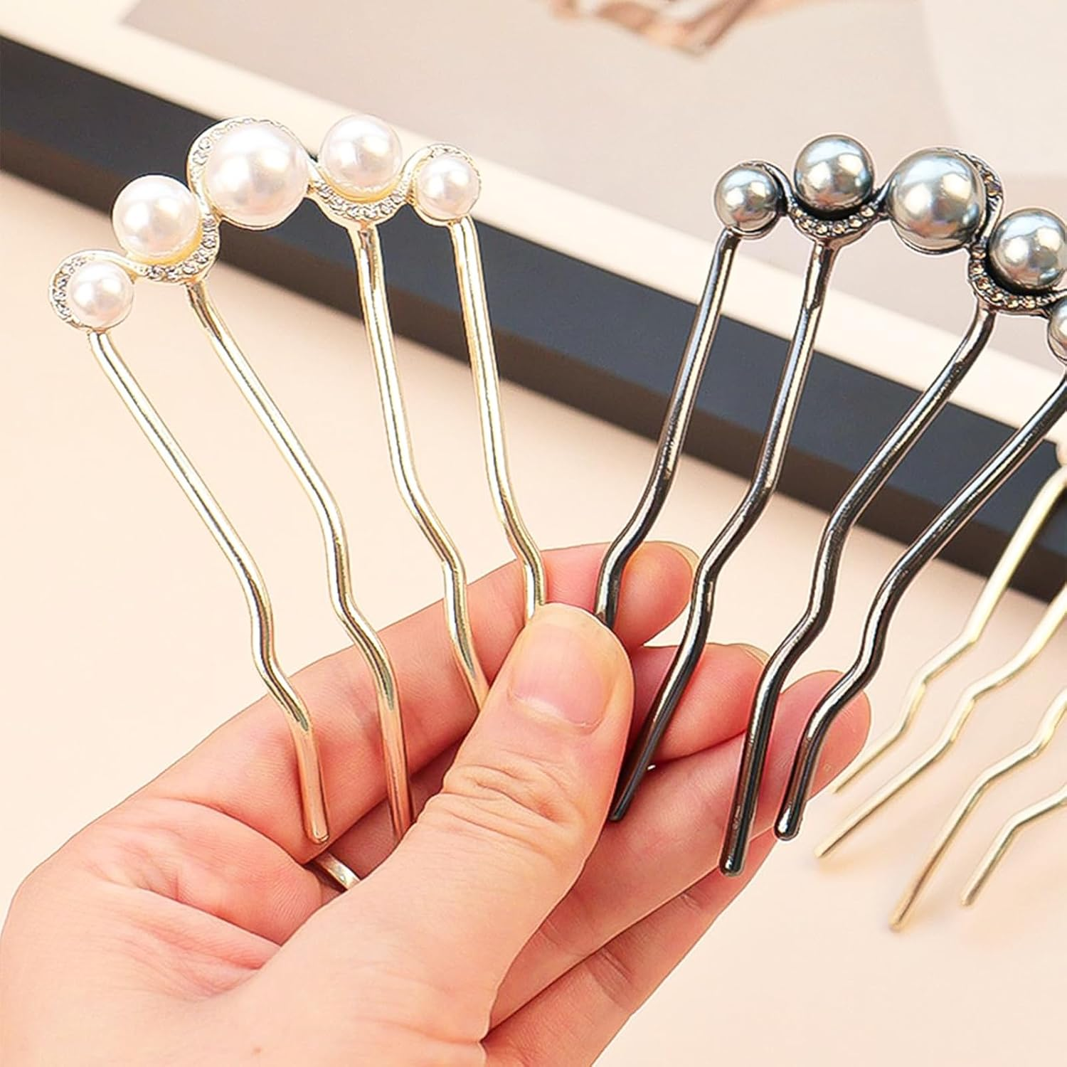 Kinretixia Pack of 2 Pearl Hair Pins in U Shape, Side Comb for Bridal Hair, Metal Hairpin, Vintage Hair Fork Clips for Women, Ideal for Weddings and Parties image number 6