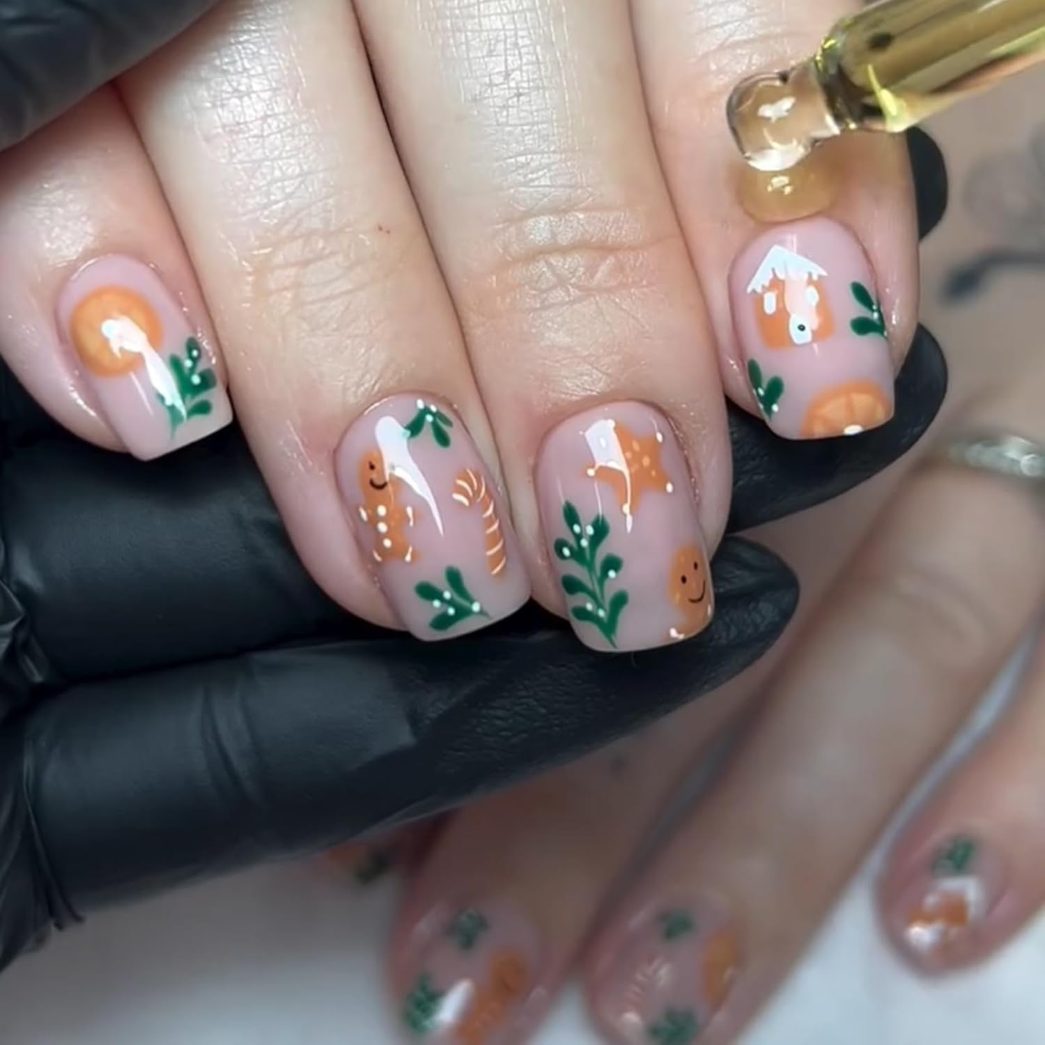 24 PCS Christmas Press on Nails Christmas False Nails French 3D Rhinestone Gingerbread Man Medium Fake Nails Gifts for Women and Girls (No.72)