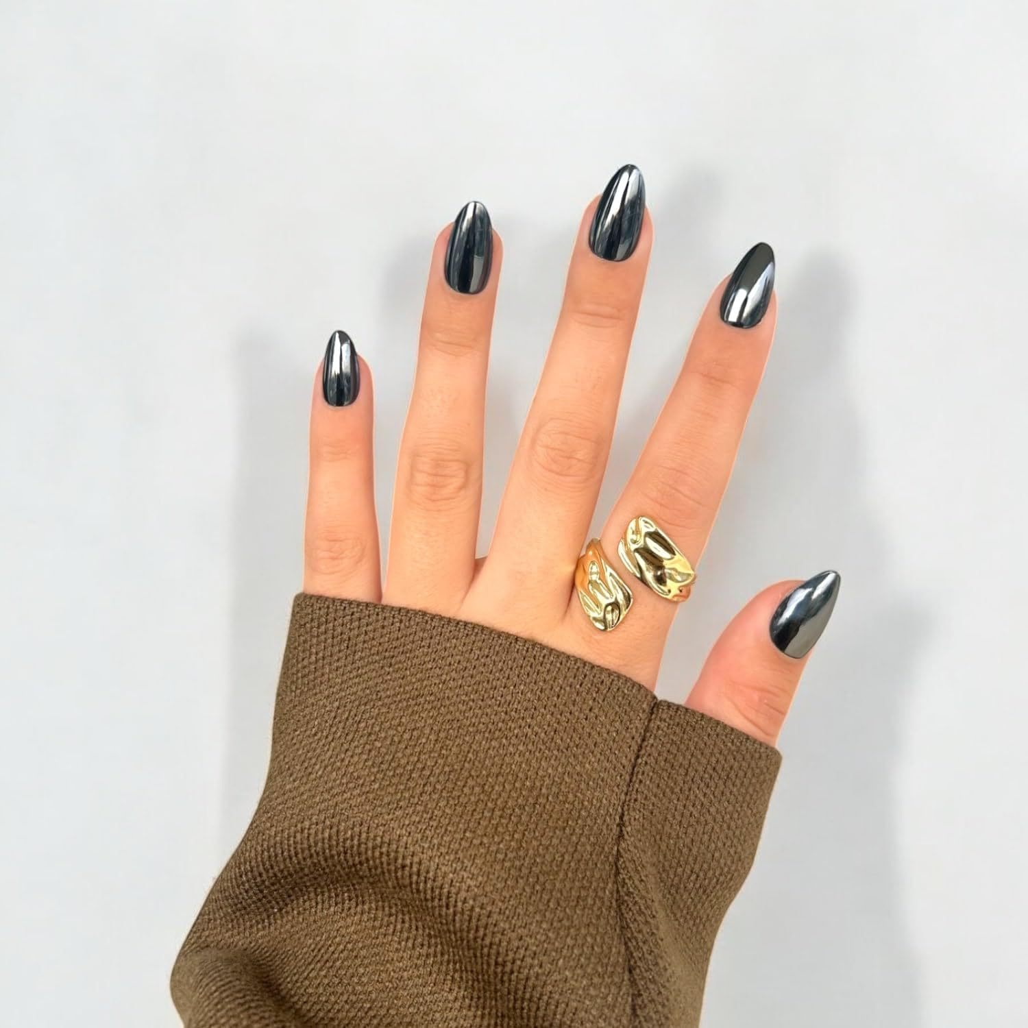 NKA Press-On Nails Kit, 30 Soft Acrylic Nails in 15 Sizes with Nail Glue, Sticky Tabs, Prep Tools & Reusable Case &ndash; Long-Lasting, Salon Look, Glazed Black Short Almond