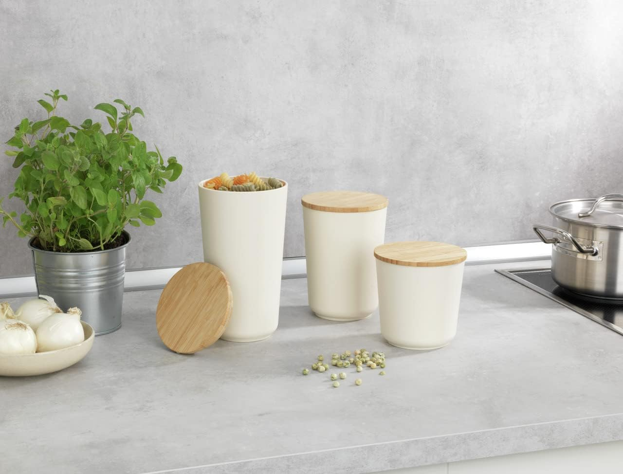WENKO Plaia Storage Jar, 750 Ml, Cream Storage Jar with Bamboo Lid, Equipped with a Silicone Ring, Airtight Closure, Dishwasher Safe Tin, Bpa-Free, Diameter 10.5 X 14.5 Cm image number 5