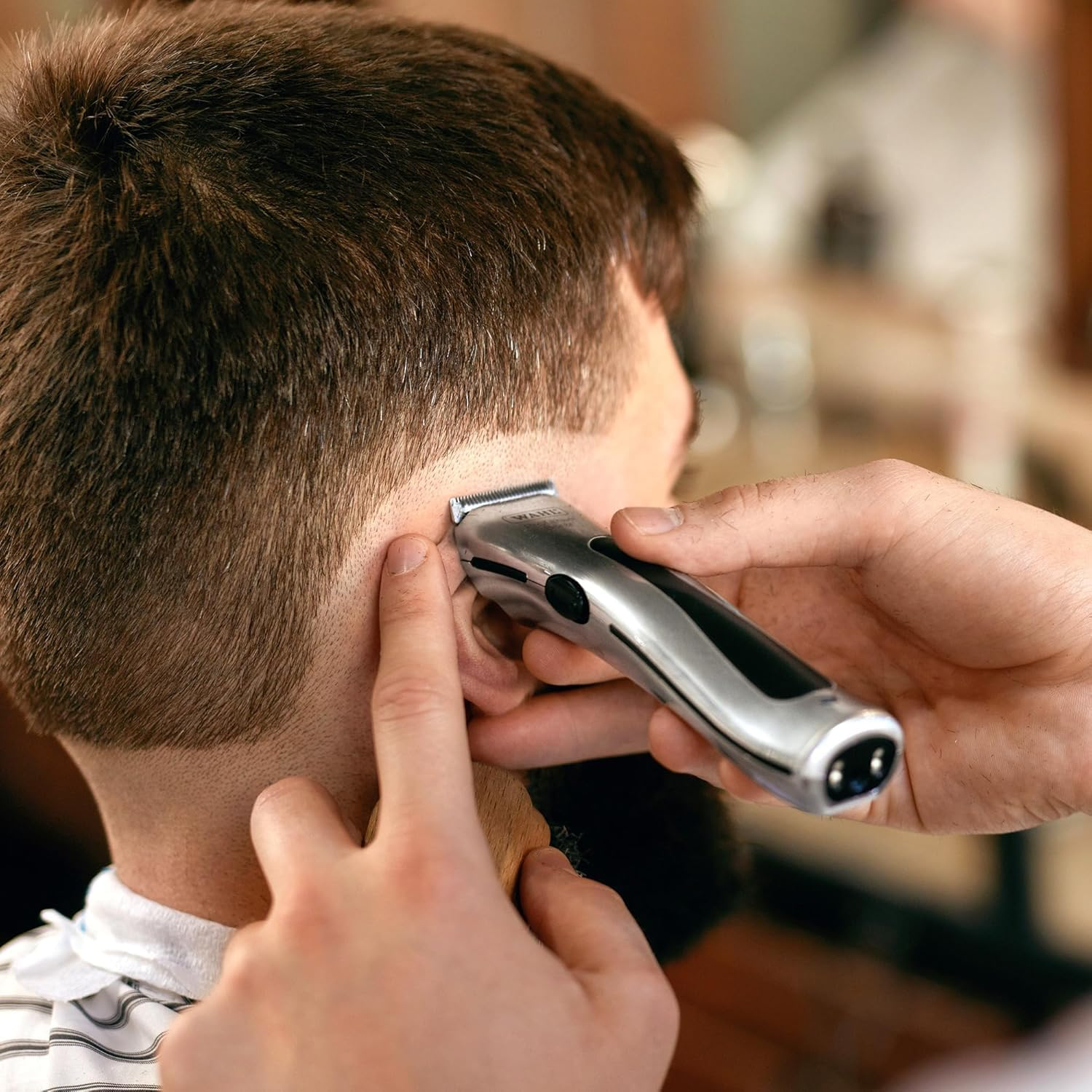 Wahl Magic Clip & Beret Limited Edition Set | Stagger-Tooth Blade Technology | SSS HAIR Exclusive, Black