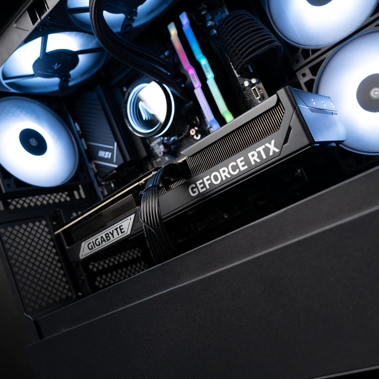 Aftershock Gaming PC | Chamber Black | AMD Ryzen 7 7700 | RTX 5070Ti 16GB | 32GB DDR5 RAM | B650M-A Wi-Fi MOBO | 1TB Gen4 SSD | 850W PSU | Windows 11