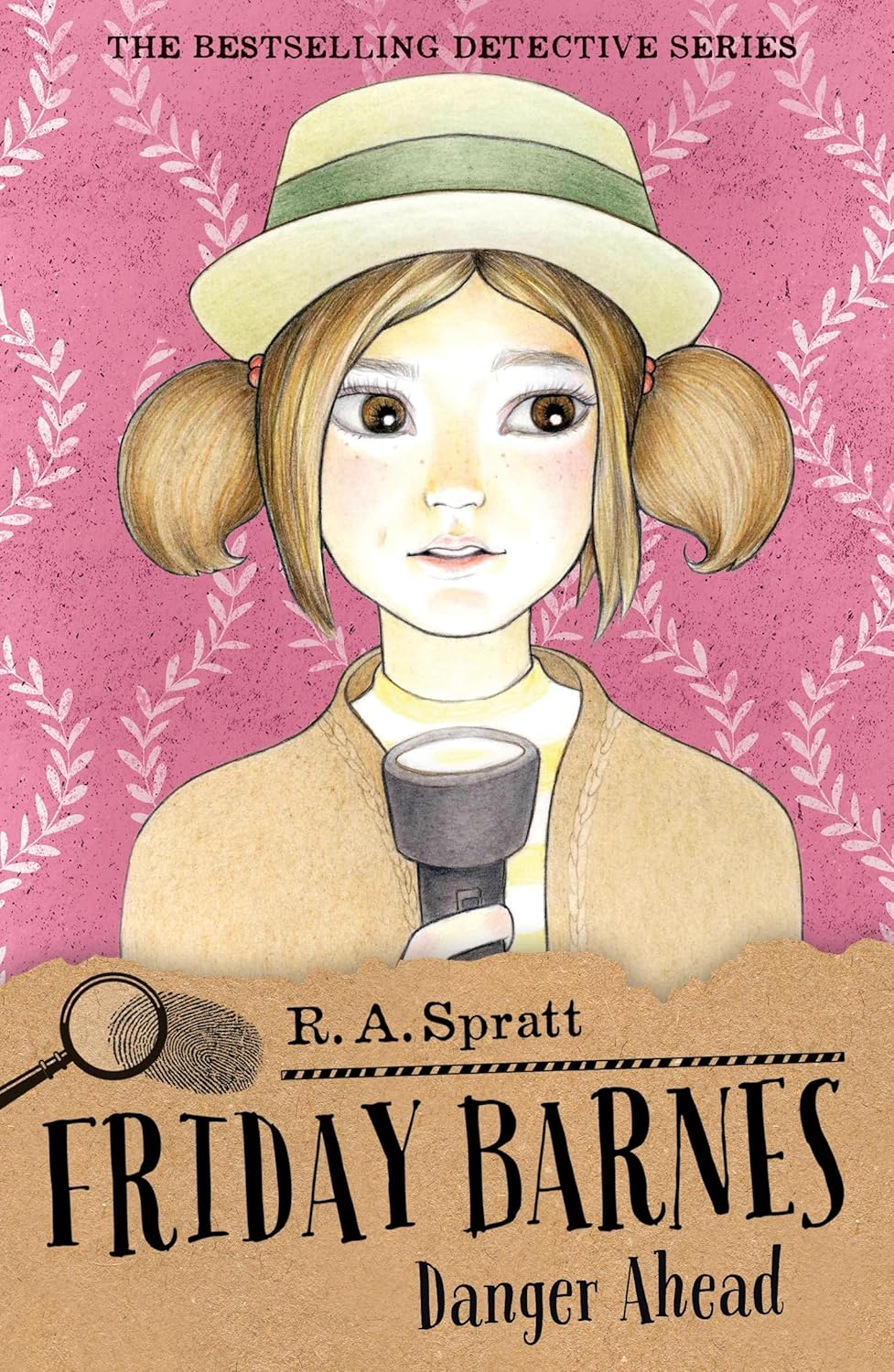 Friday Barnes 6: Danger Ahead: the Bestselling Detective Series