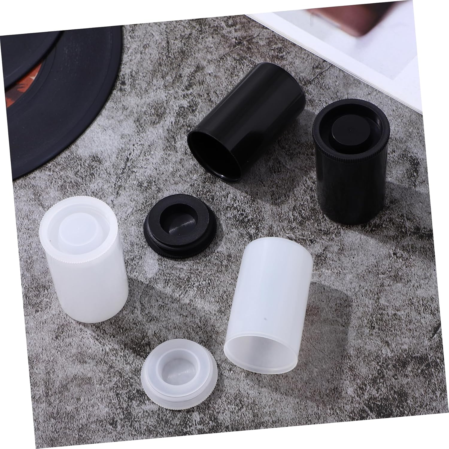 Veemoon 20Pcs Reusable Film Canisters for 35Mm Film Storage Black White Plastic Containers Lids for Photography Geocaching image number 4