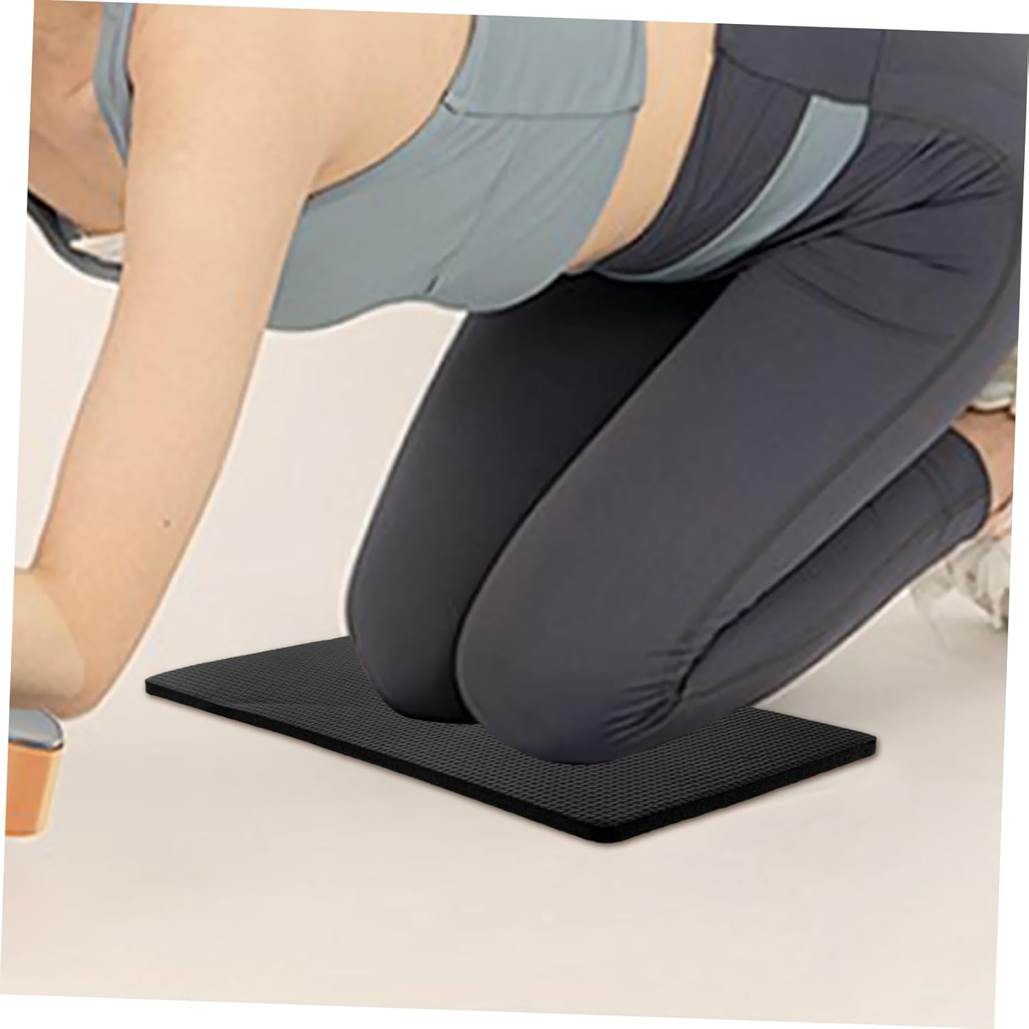 2Pcs Garden Kneeling Pads Cushion for Gardening and Yoga, Mini Portable Waterproof Knee Pads with Thickened Foam Support, Black Protective Mats for Outdoor Lawn Care image number 1