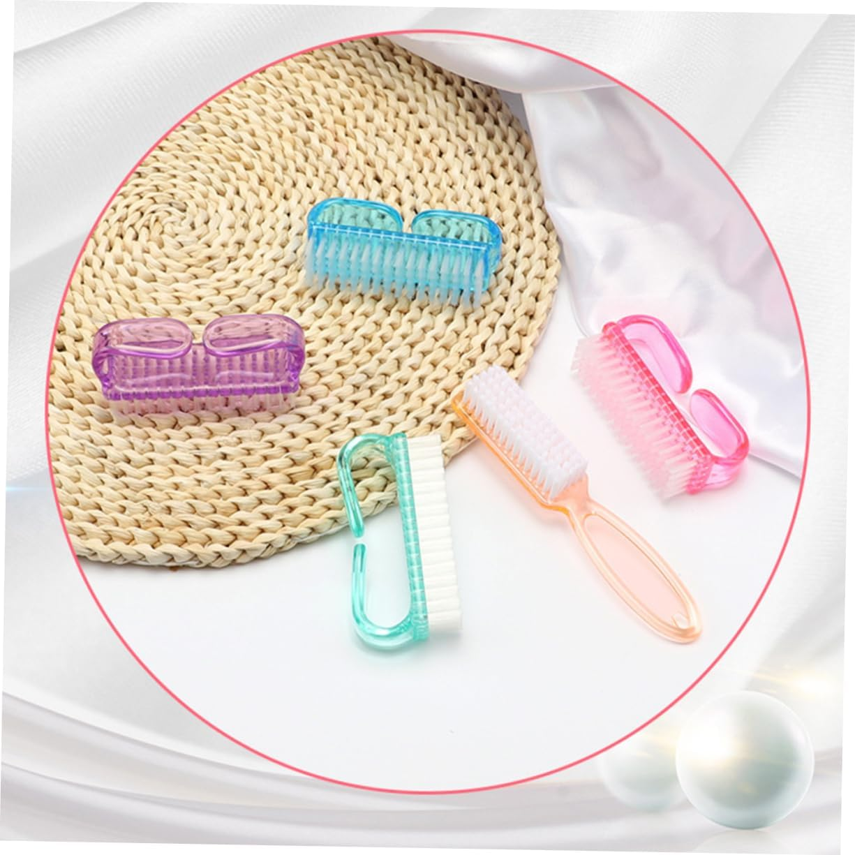 FRCOLOR Sturdy Nail Brush for Nail Art and Manicure Cleaning Dust and Filing Residue Comfortable Handle Design