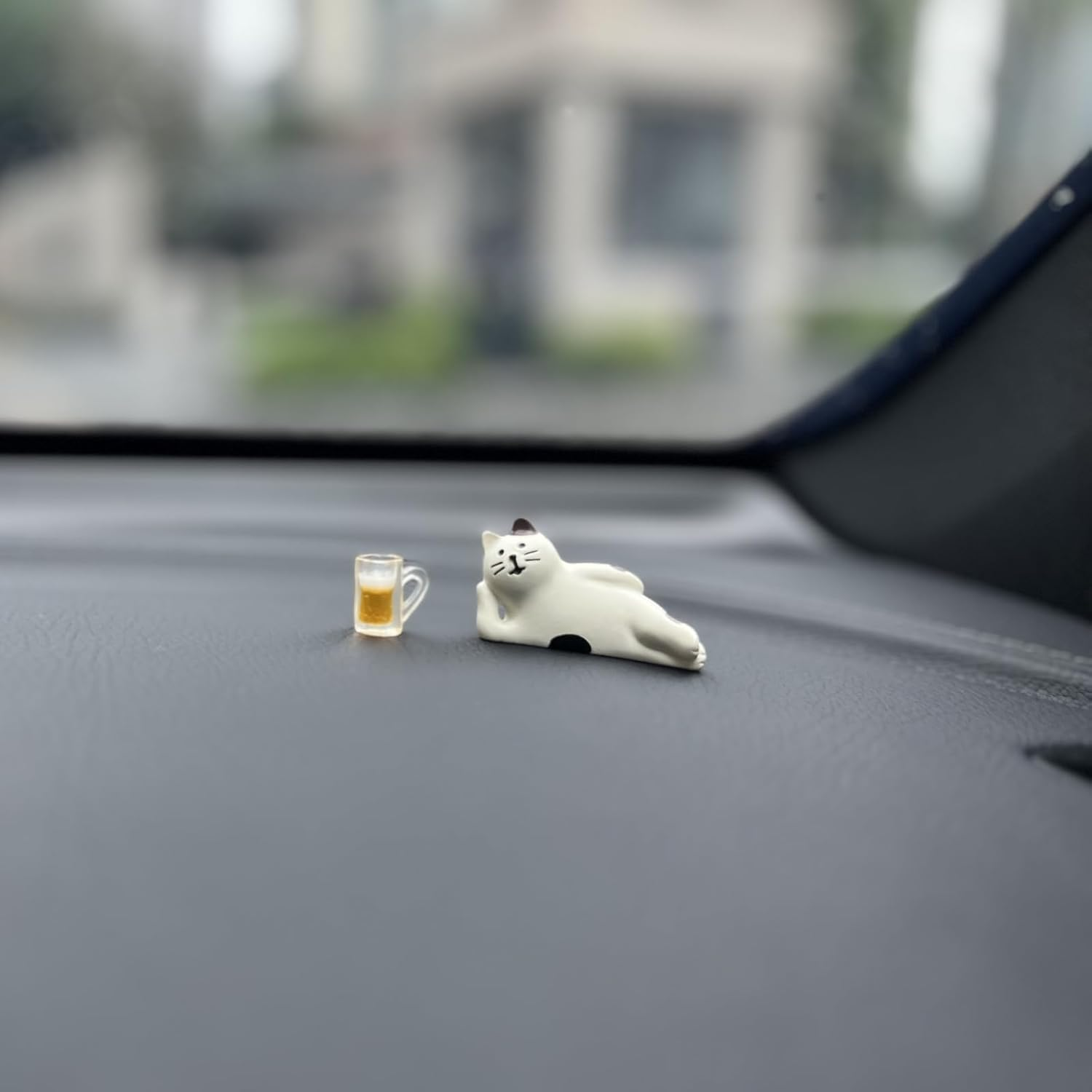 NMOHYDEU Cute Cat and Beer Car Dashboard Decor, Funny Rear View Mirror Ornament Car Dash Decorations Interior Accessories for Home Office Fairy Garden Landscape Decor image number 5