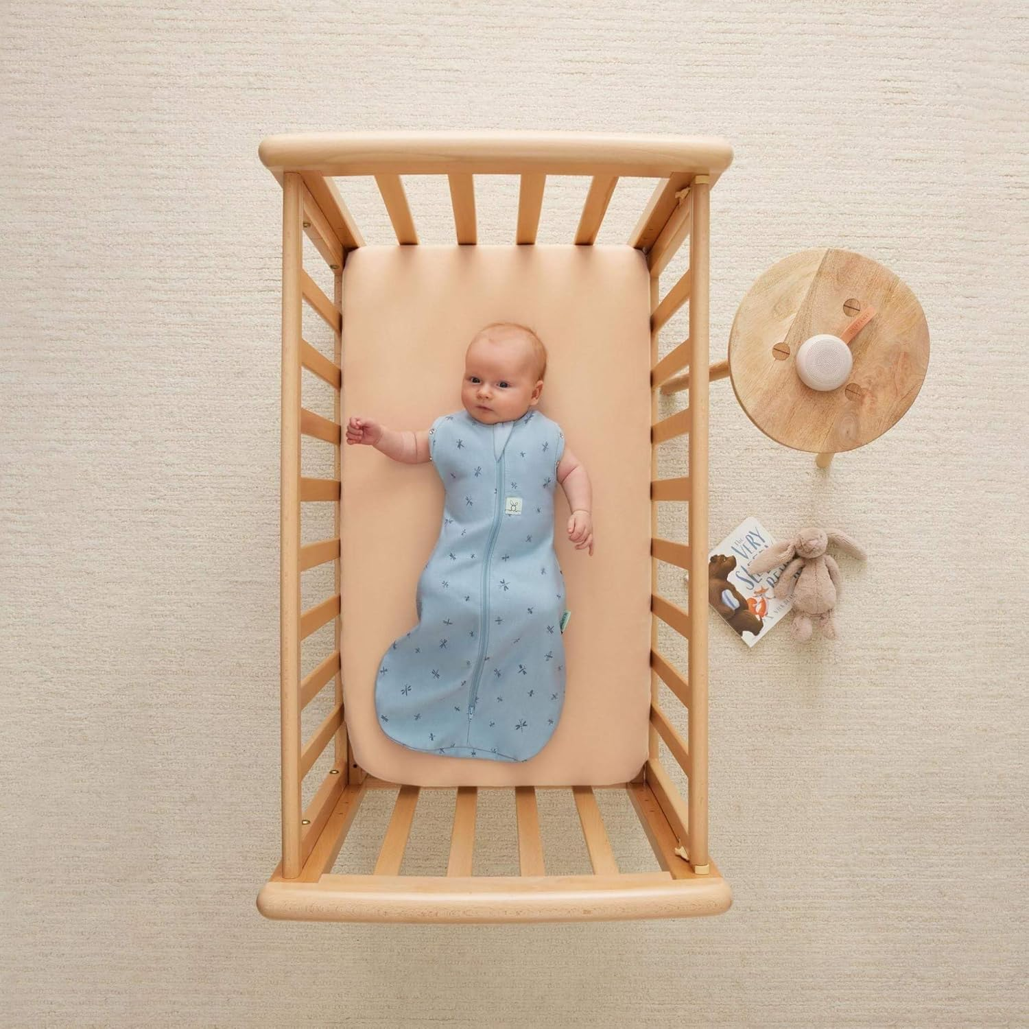 Ergopouch 1.0 TOG Cocoon Swaddle, 6-12 Months &ndash; Dragonflies Print &ndash; Organic Cotton Swaddle & Sleeping Bag in One &ndash; Arms In/Out &ndash; Easy-To-Use Two-Way Zipper &ndash; Designed for Safety & Comfort