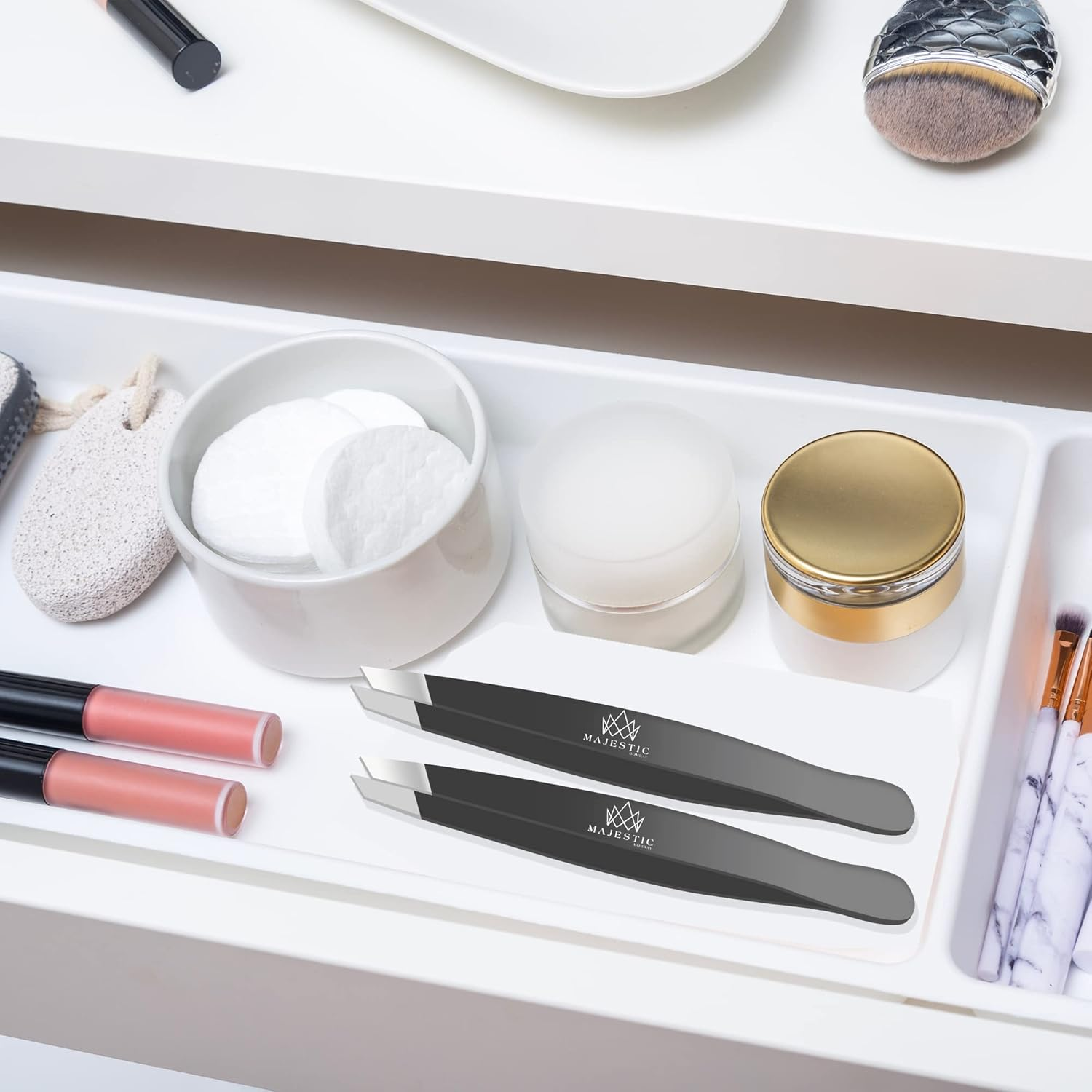 Majestic Bombay Slant Tweezers for Women and Men &ndash; Splinter Ticks, Facial, Eyebrows and Ingrown Hair Removal&ndash;Sharp, Needle Nose, Surgical Tweezers Precision Best Tweezers for Chin Hair and Plucking