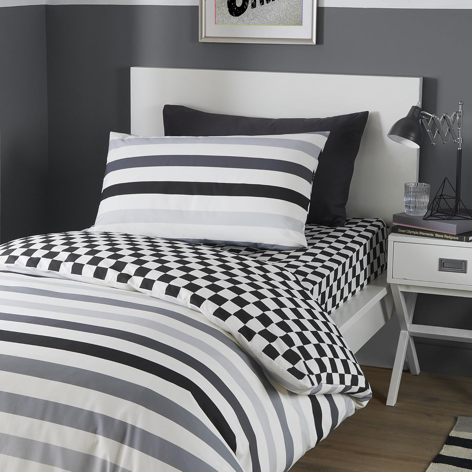 Bedlam Black & White Checkered Fitted Sheet &ndash; Single Size 190 X 90 X 25Cm &ndash; Soft Touch Bed Sheet &ndash; Tile Pattern Bedding in Black/White &ndash; Matching Duvet Cover Available &ndash; Stylish Bedroom Linen