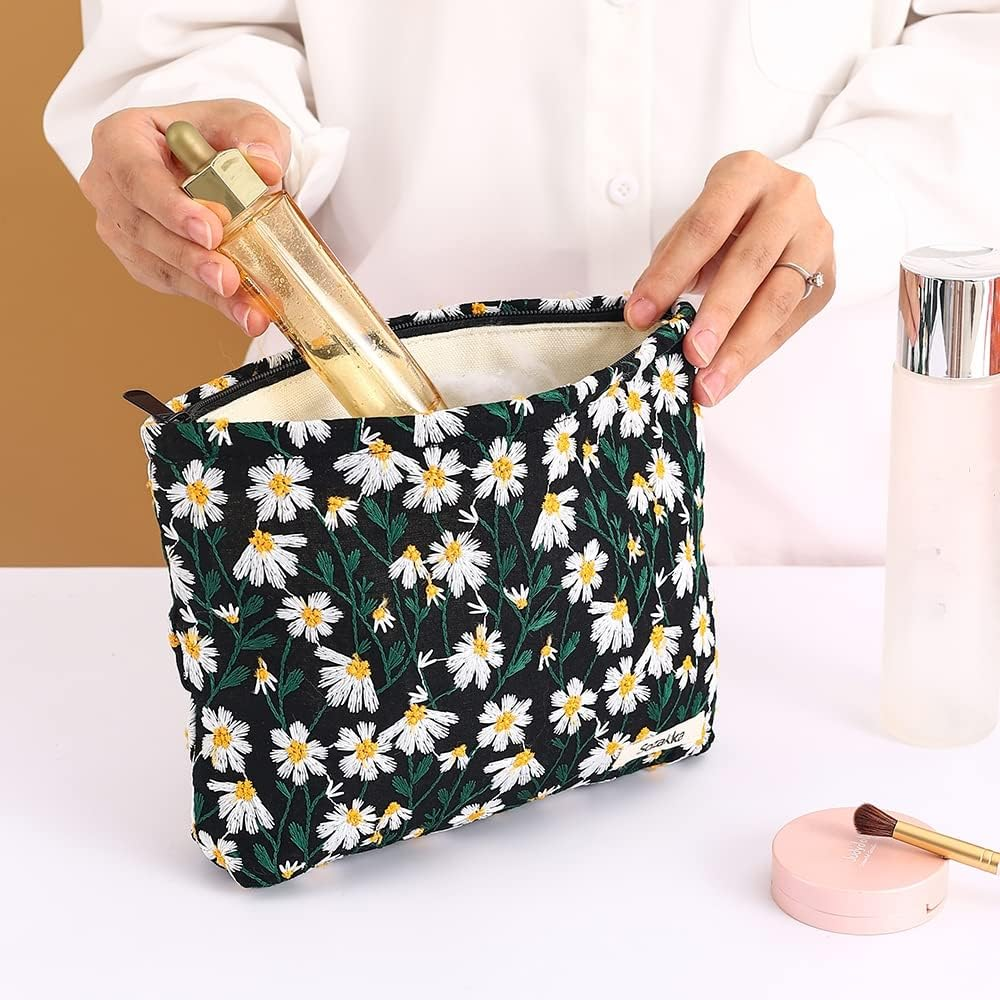 LYDZTION Black Daisy Makeup Bag Cosmetic Bag for Women,Large Capacity Canvas Makeup Bags Travel Toiletry Bag Accessories Organizer