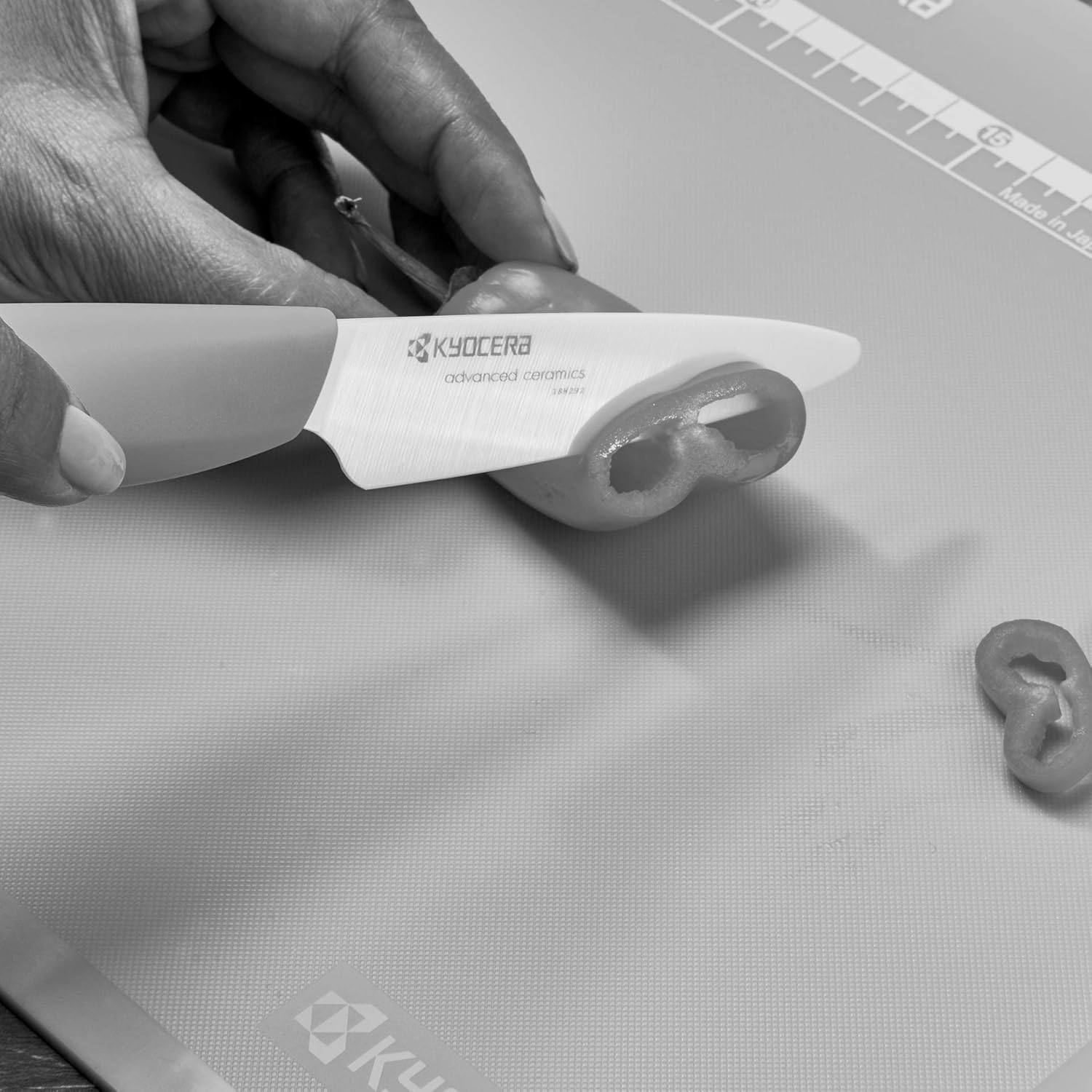 Kyocera Paring Knife, White/Red, FK-075 WH-RD image number 3