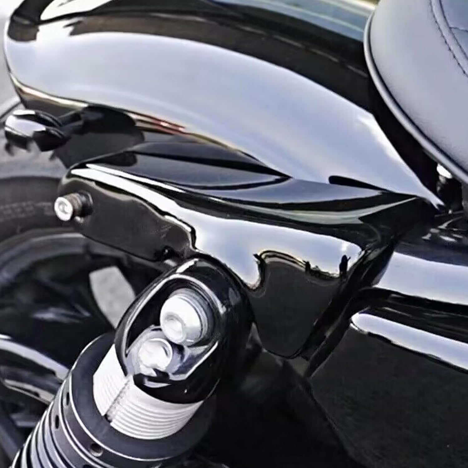 HDBUBALUS Motorcycle Rear Fender Short Mudguard Support Bracket for Harley Sportsters Iron XL 883 1200 48 72 Roadster (Gloss Black) image number 6