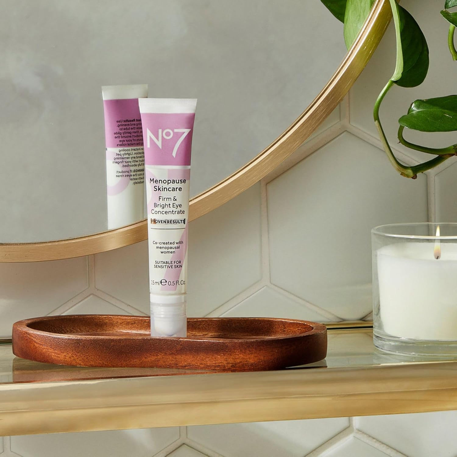 No7 Menopause Skincare Firm & Bright Eye Concentrate - Revitalizing Eye Cream for Dark Circles, Wrinkles & under Eye Puffiness - Menopause Relief Cooling Roller for Refreshing Tired Eyes (15 Ml) image number 4